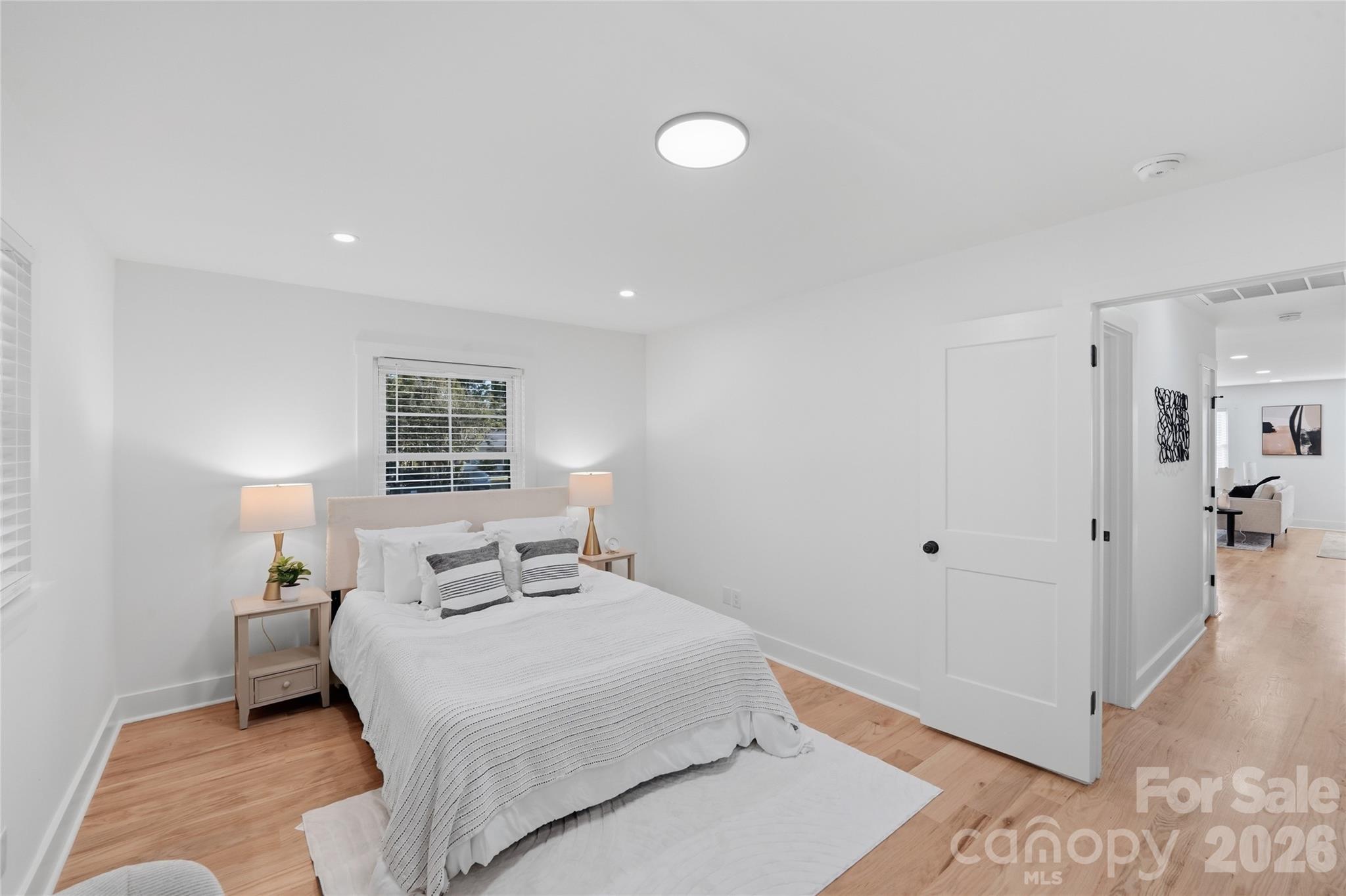 4314 Ivanhoe Place Property Photo 24