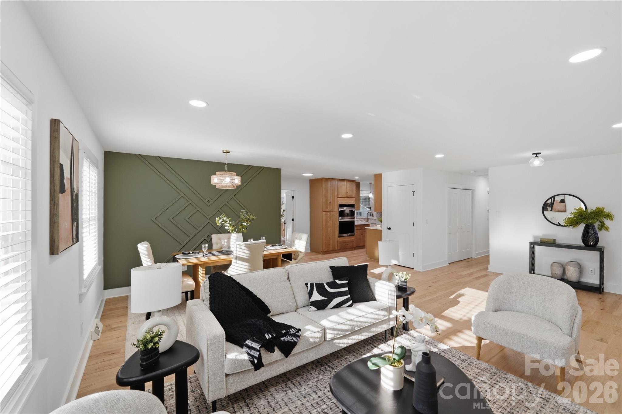 4314 Ivanhoe Place Property Photo 30