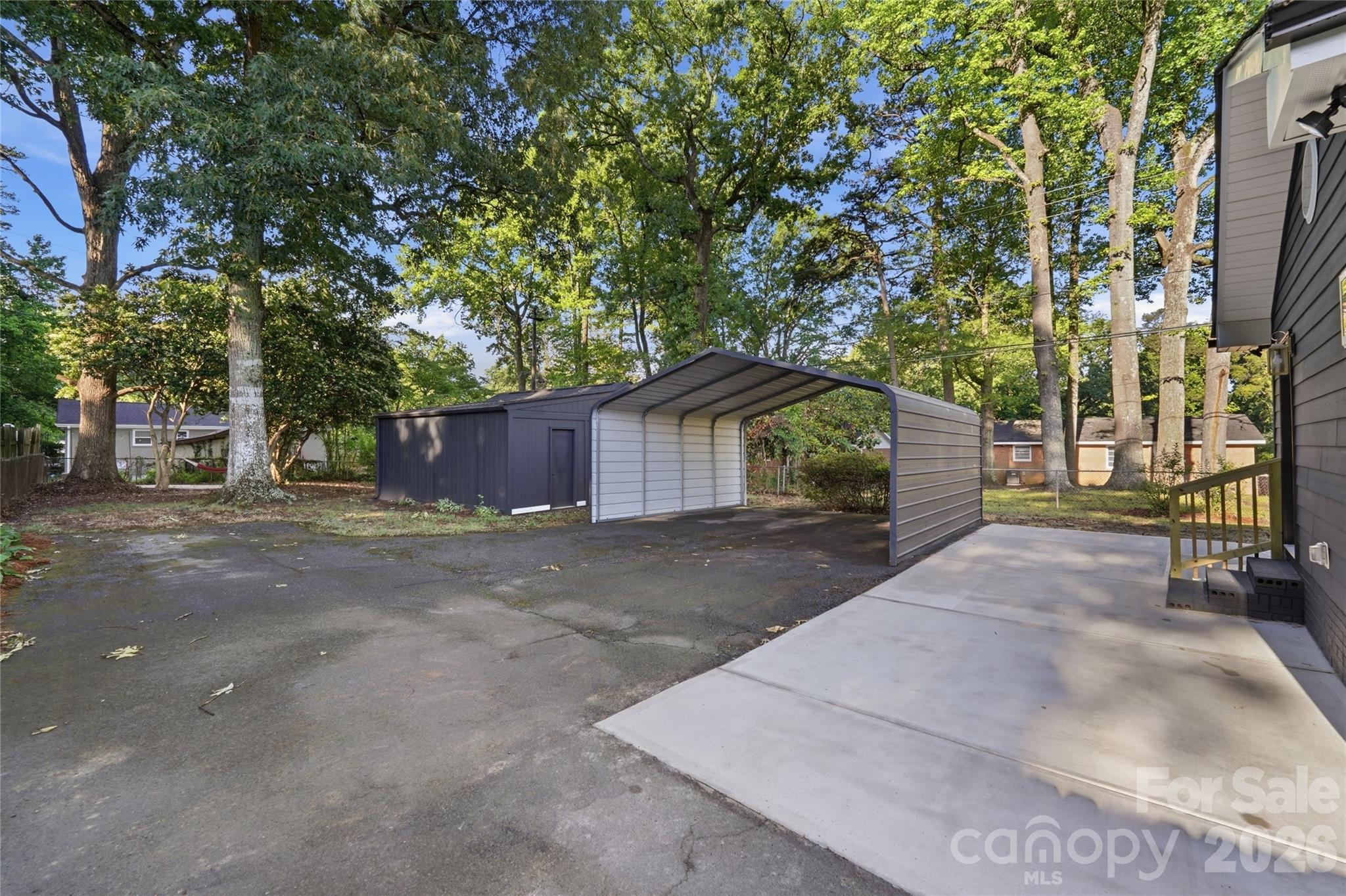 4314 Ivanhoe Place Property Photo 39