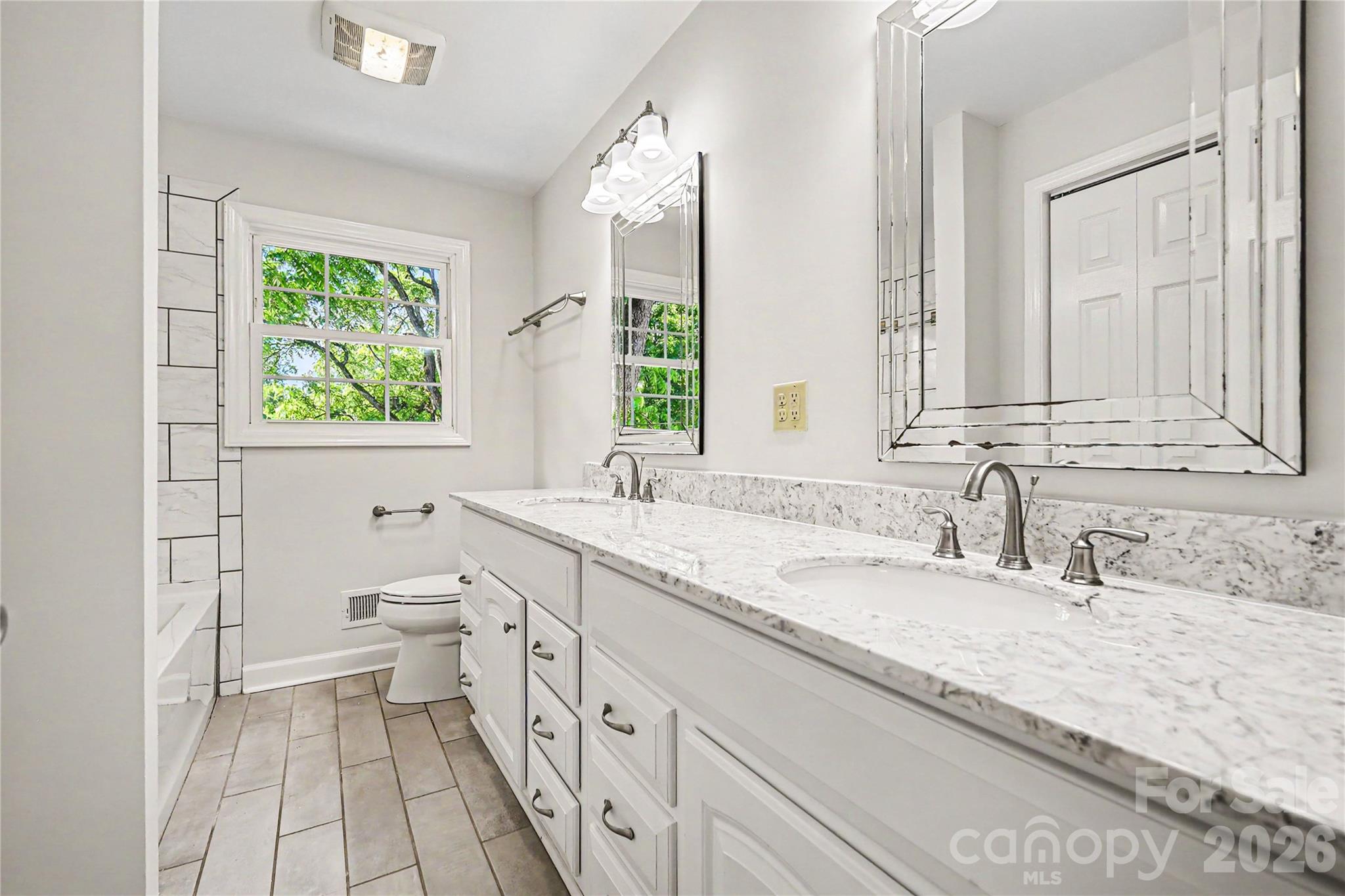 211 Windsor Drive Property Photo 6