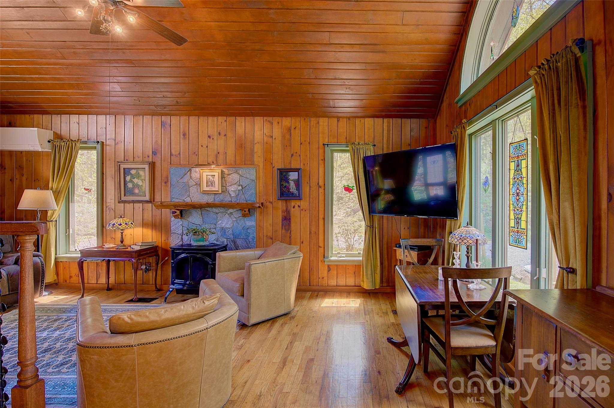 262 Azalea Hills Lane Property Photo 12