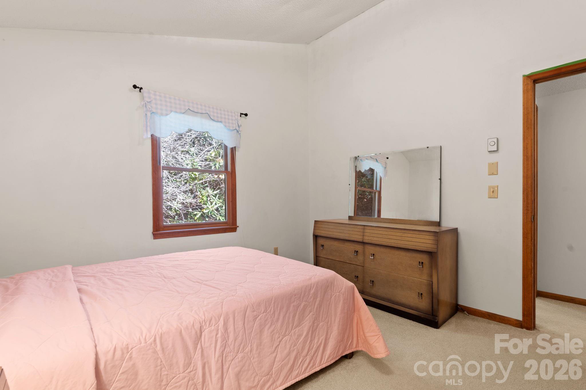8977 Rose Hollow Avenue Property Photo 15