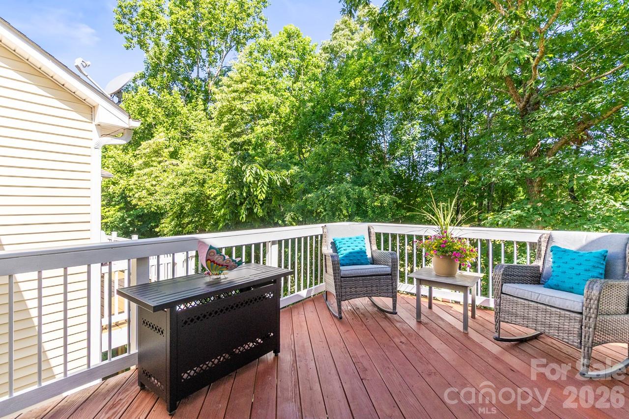 14509 Greenpoint Lane Property Photo 13
