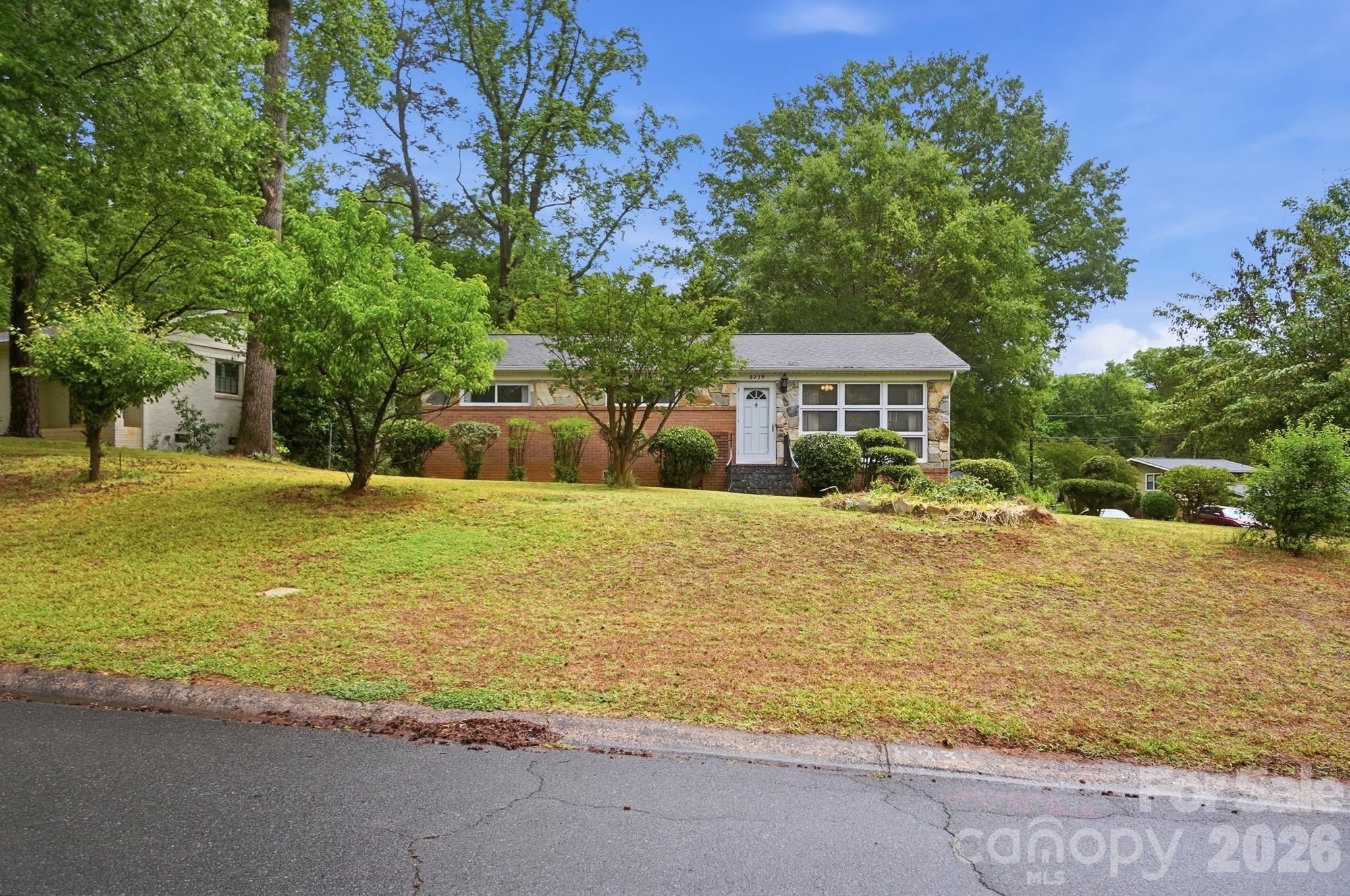 6239 Netherwood Drive Property Photo 2