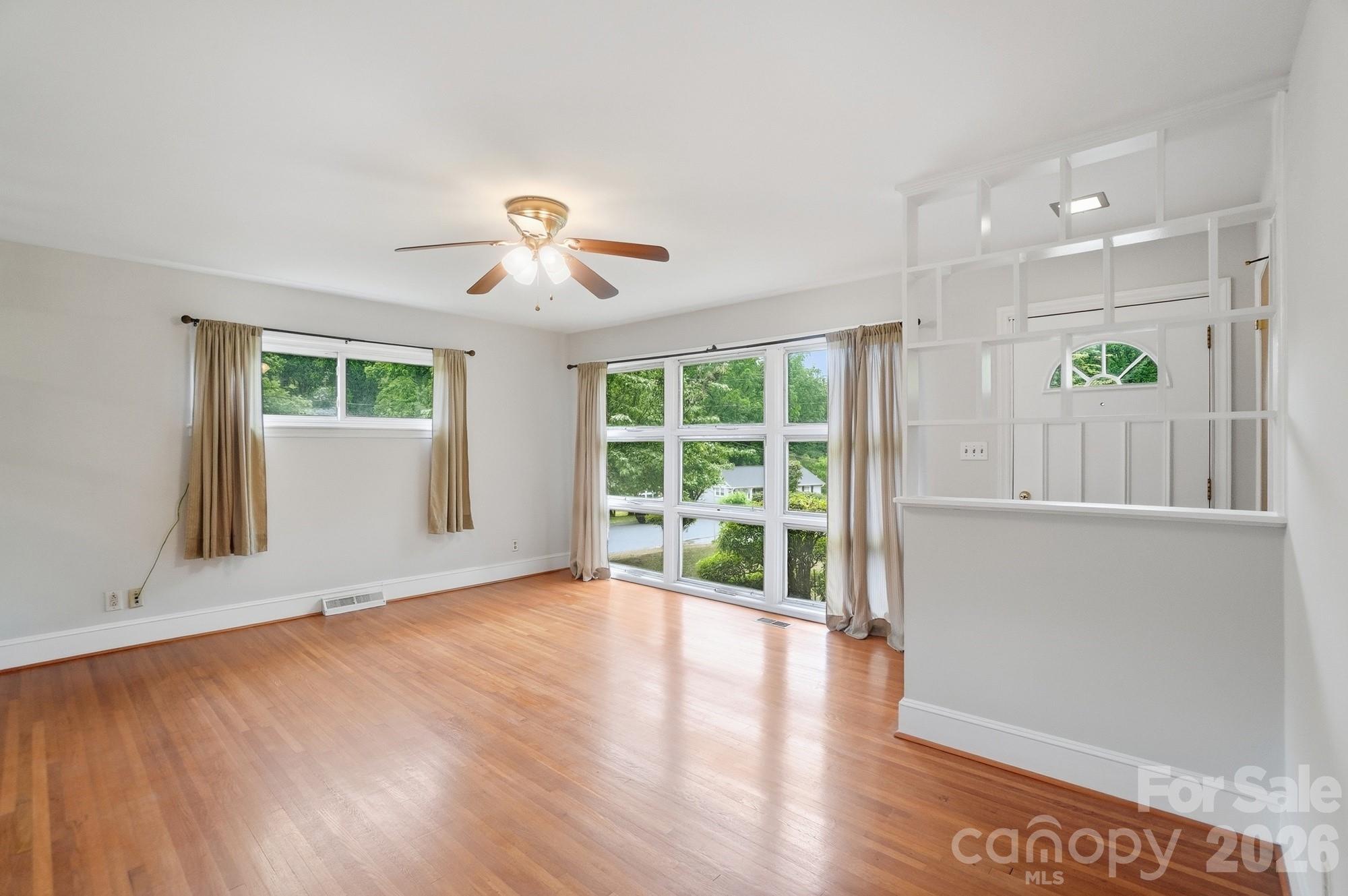 6239 Netherwood Drive Property Photo 7