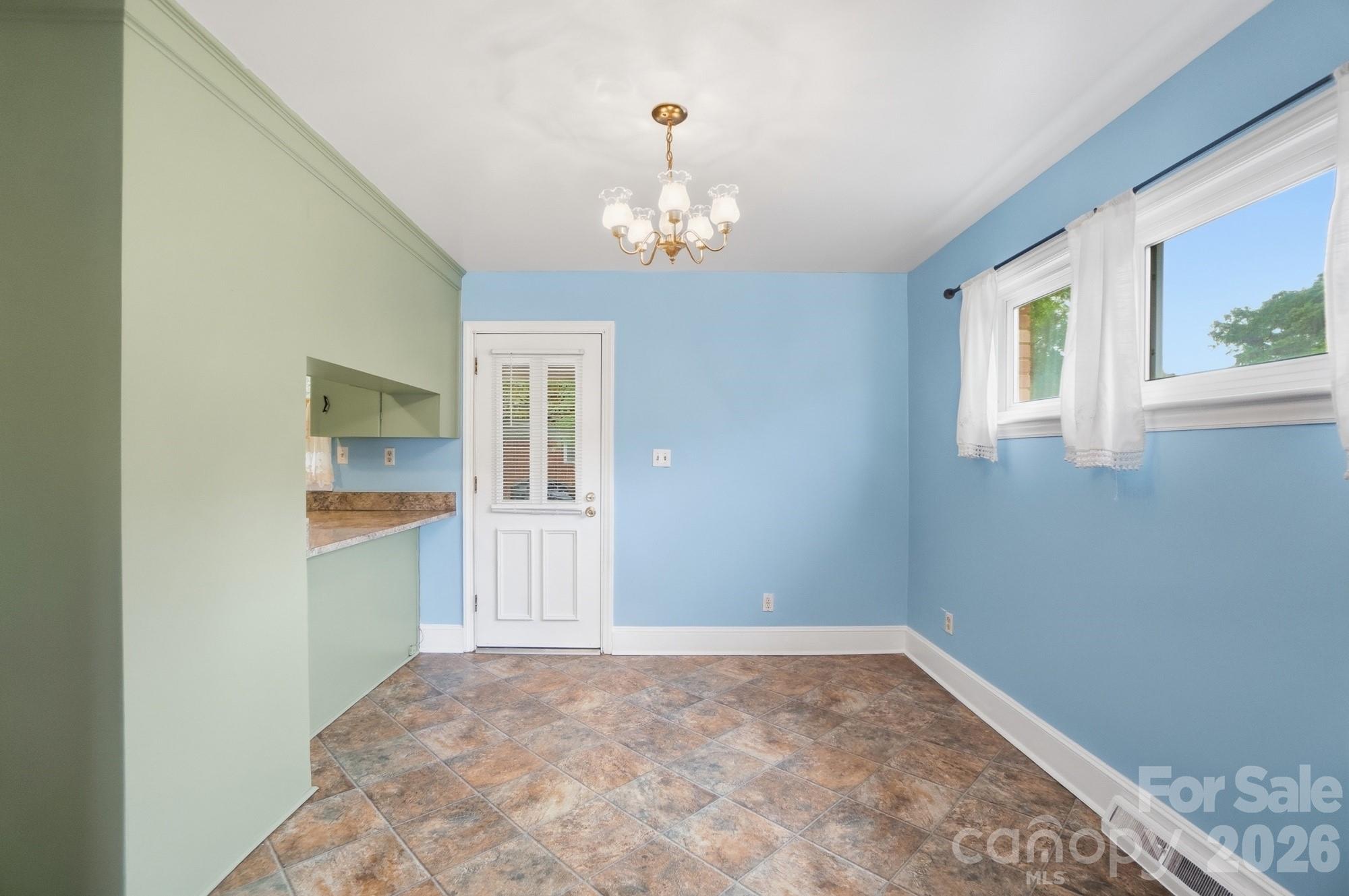 6239 Netherwood Drive Property Photo 13