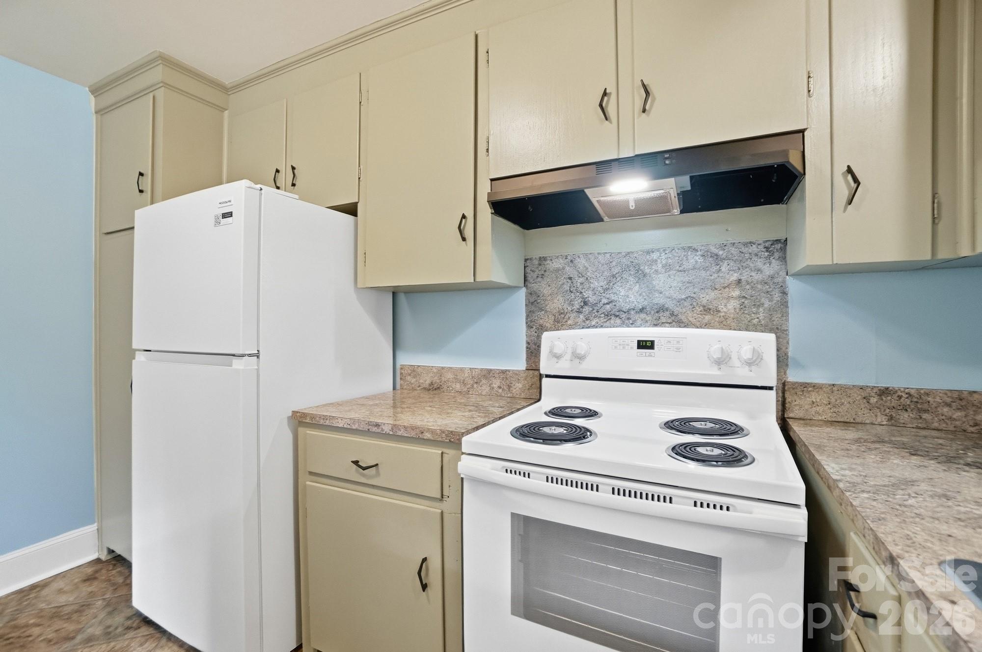 6239 Netherwood Drive Property Photo 22