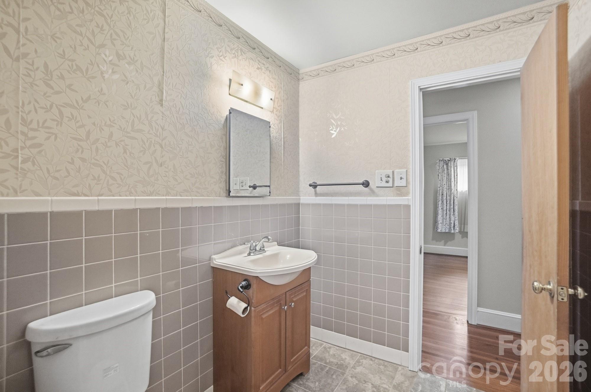 6239 Netherwood Drive Property Photo 32