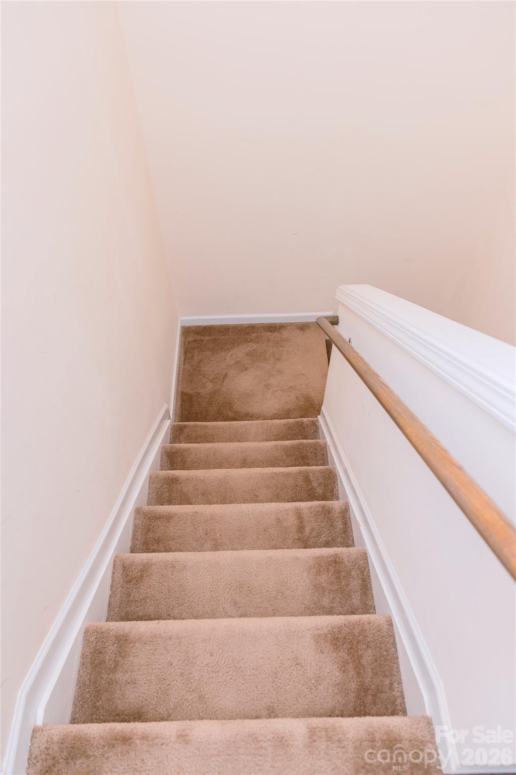 10443 Benfield Road Property Photo 6