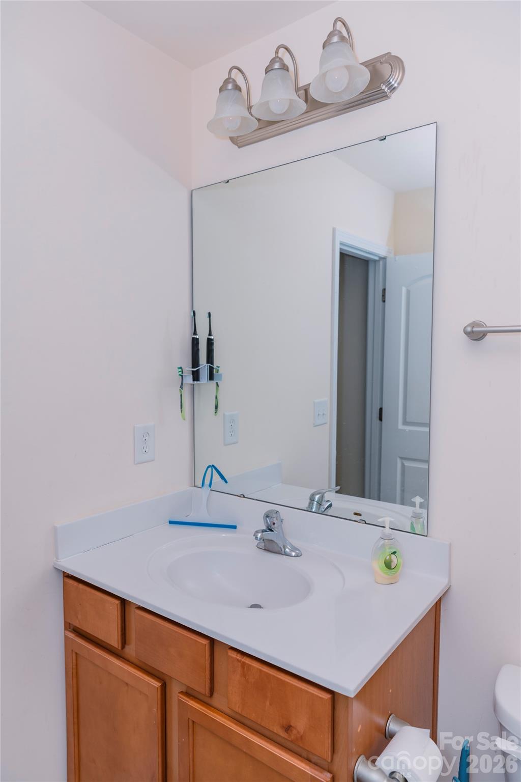 10443 Benfield Road Property Photo 12