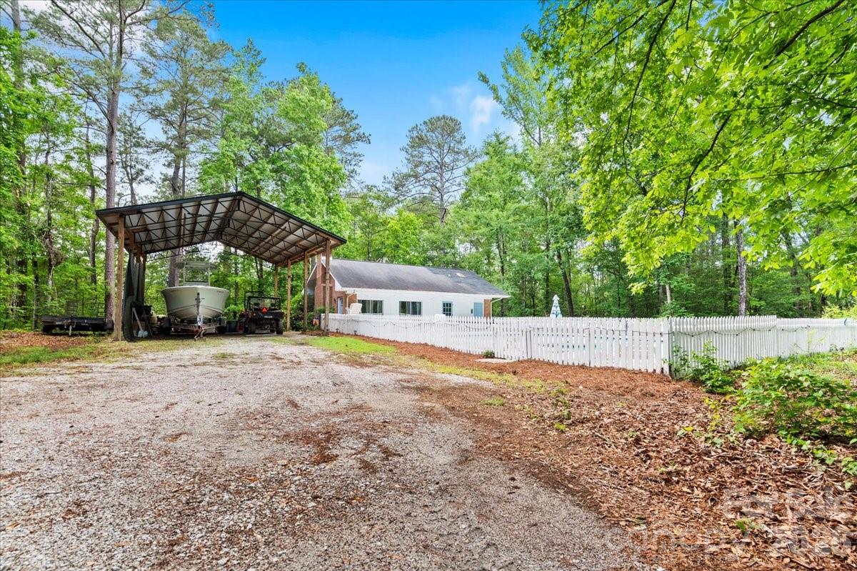 209 Fairway Road Property Photo 34