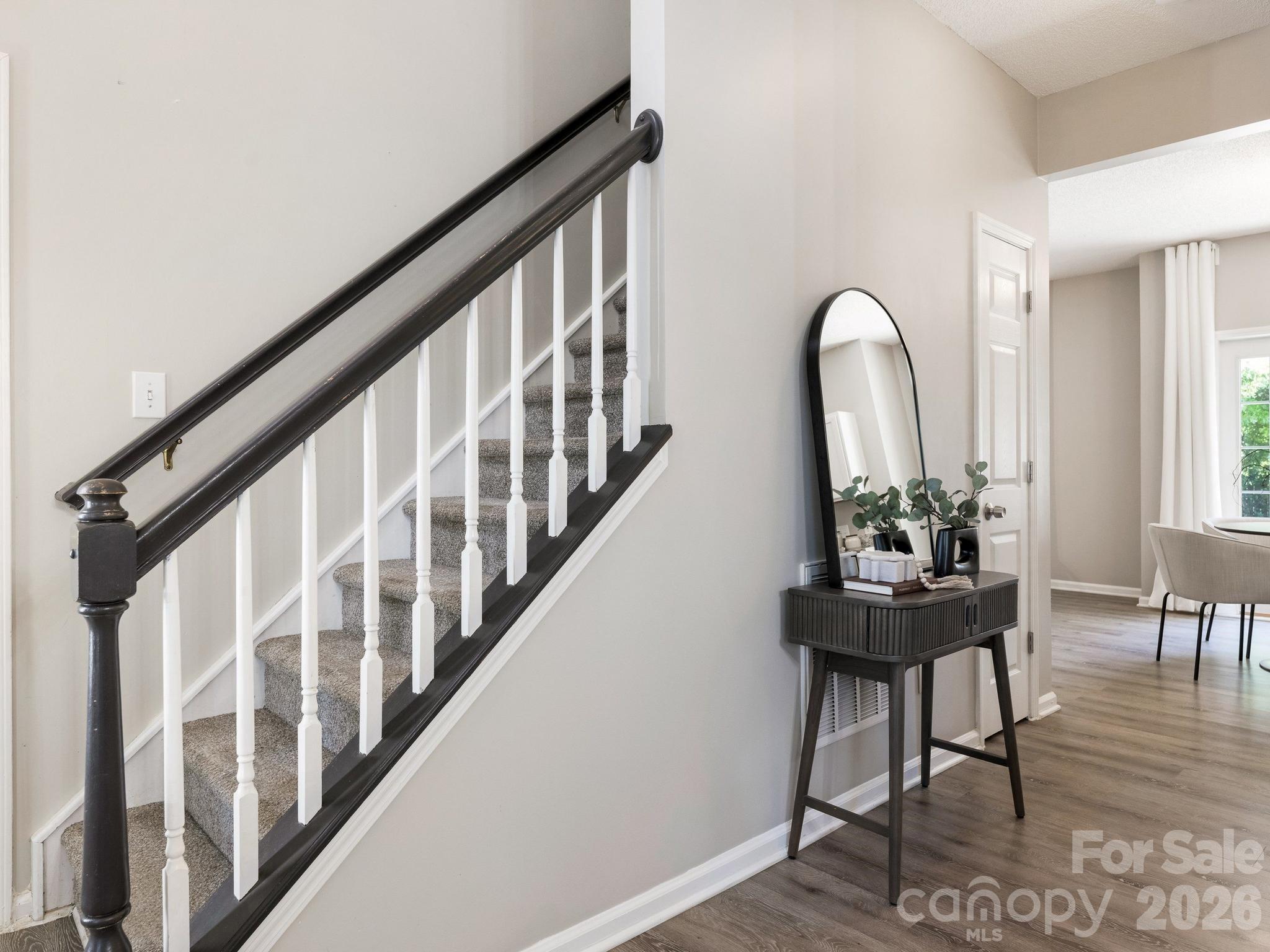 6208 Harburn Forest Drive Property Photo 4
