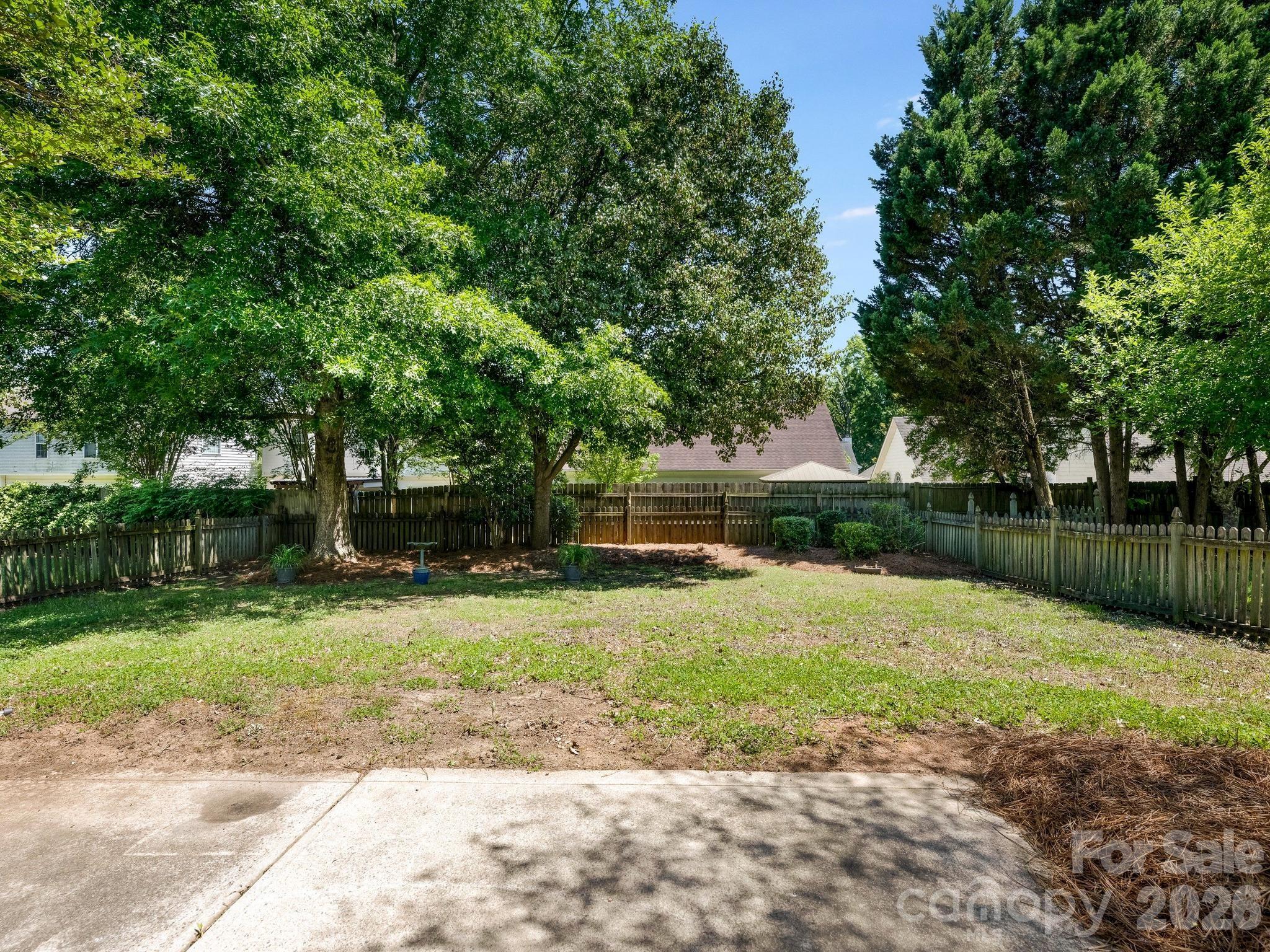 6208 Harburn Forest Drive Property Photo 22