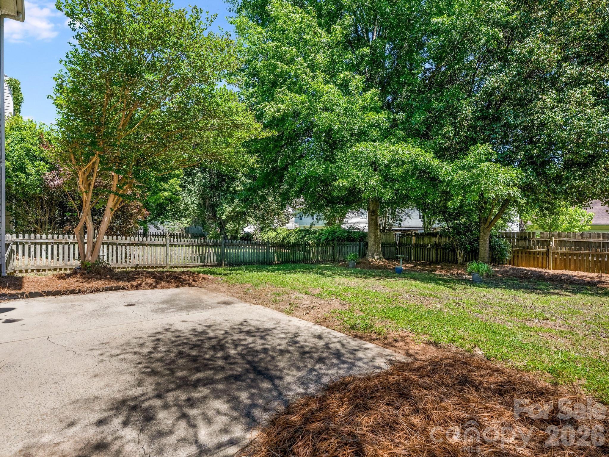 6208 Harburn Forest Drive Property Photo 23