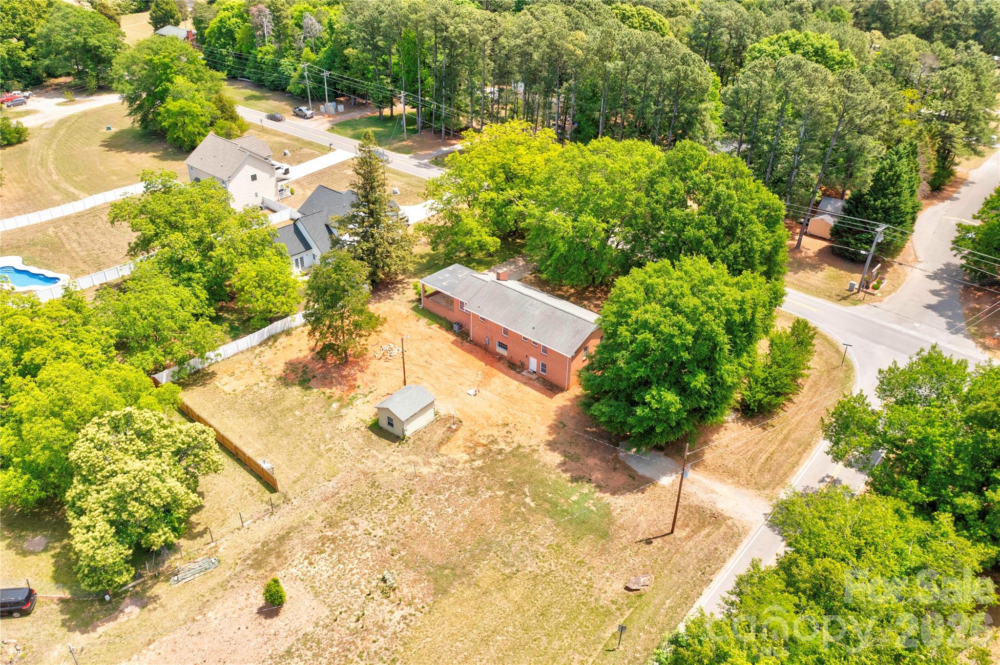 2903 Forbes Road Property Photo 4