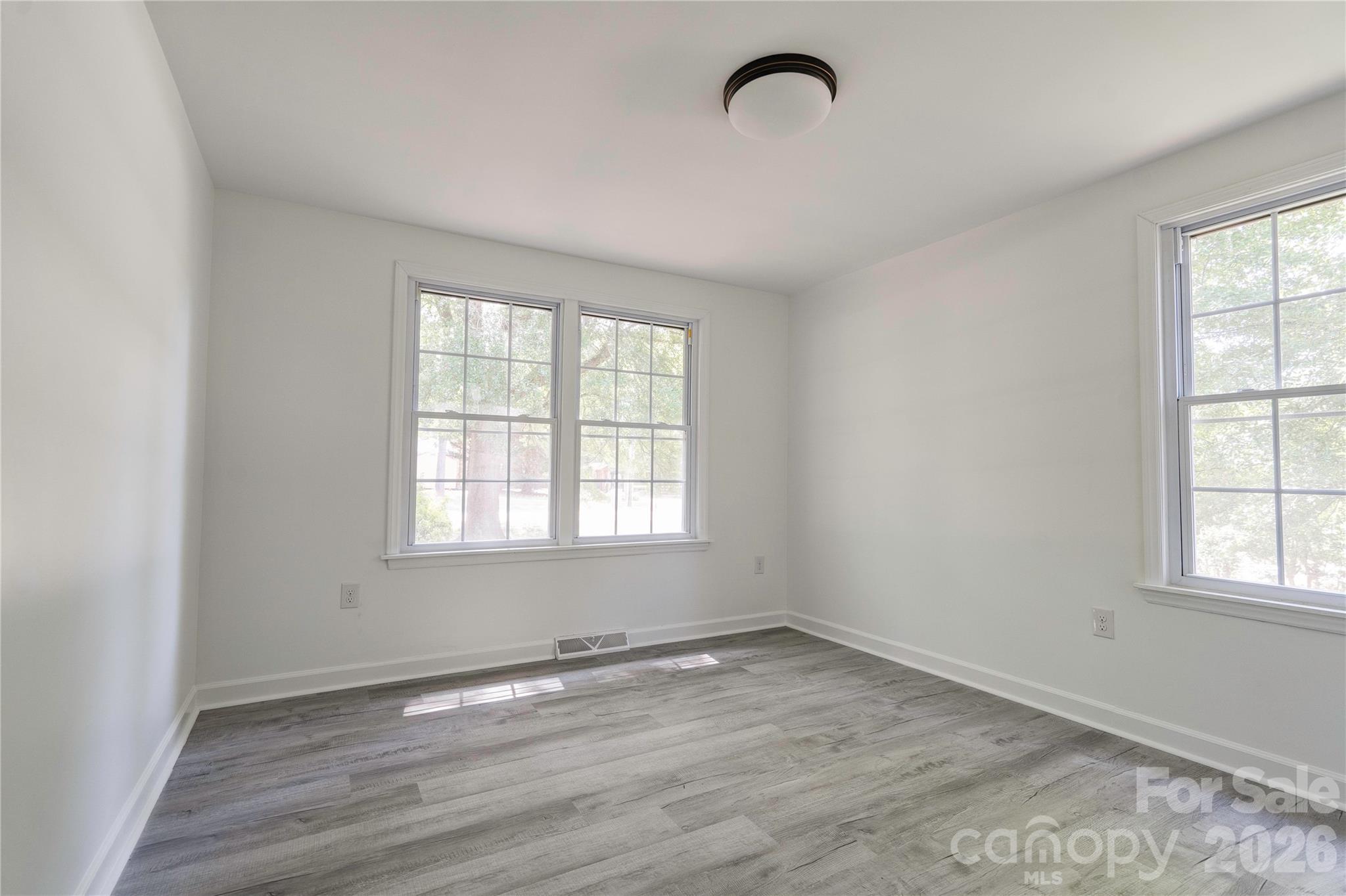2903 Forbes Road Property Photo 32