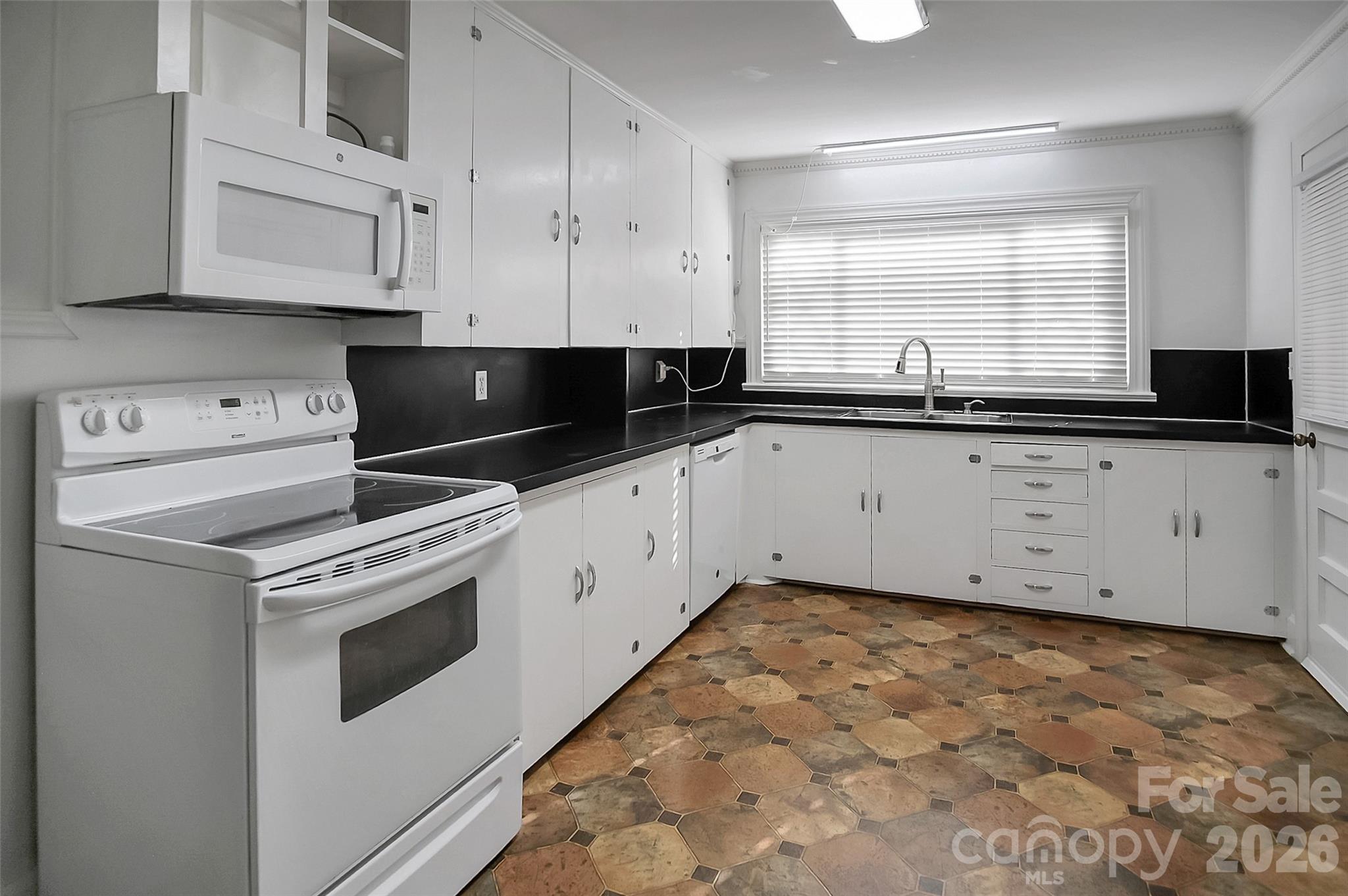 3021 Davis Park Road Property Photo 15