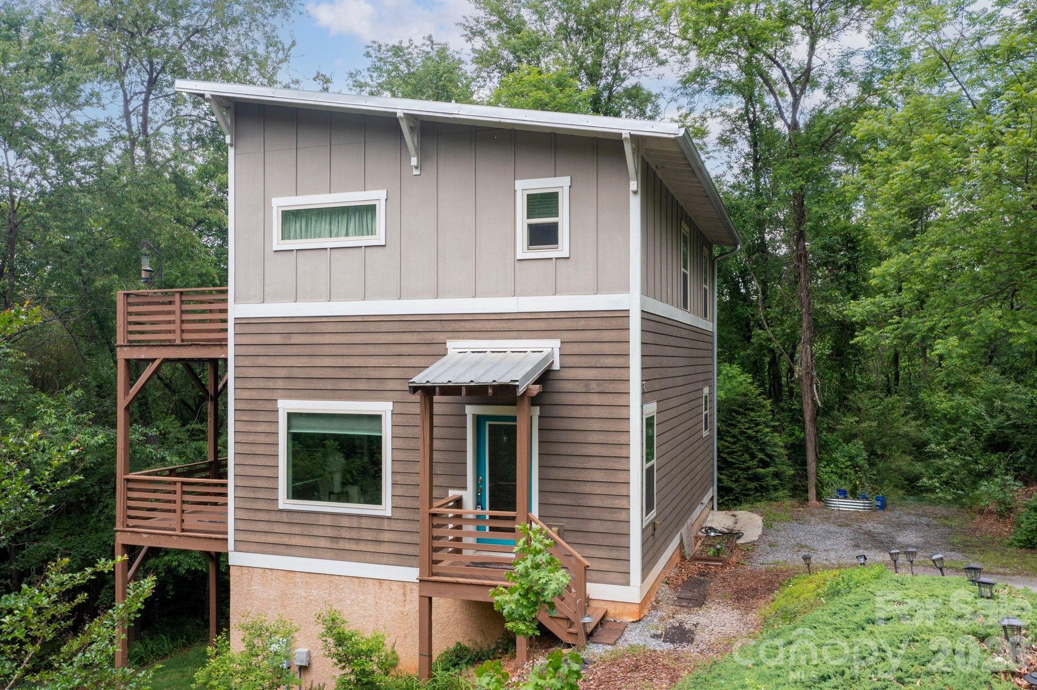 181 Glendale Avenue Property Photo 1