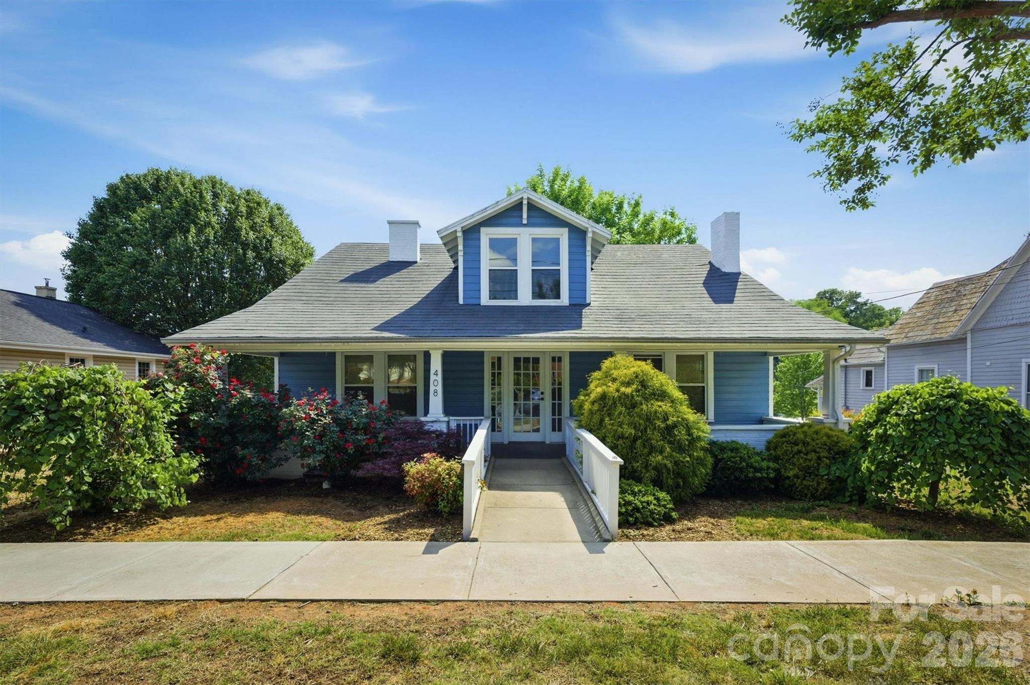 408 S Green Street Property Photo 1