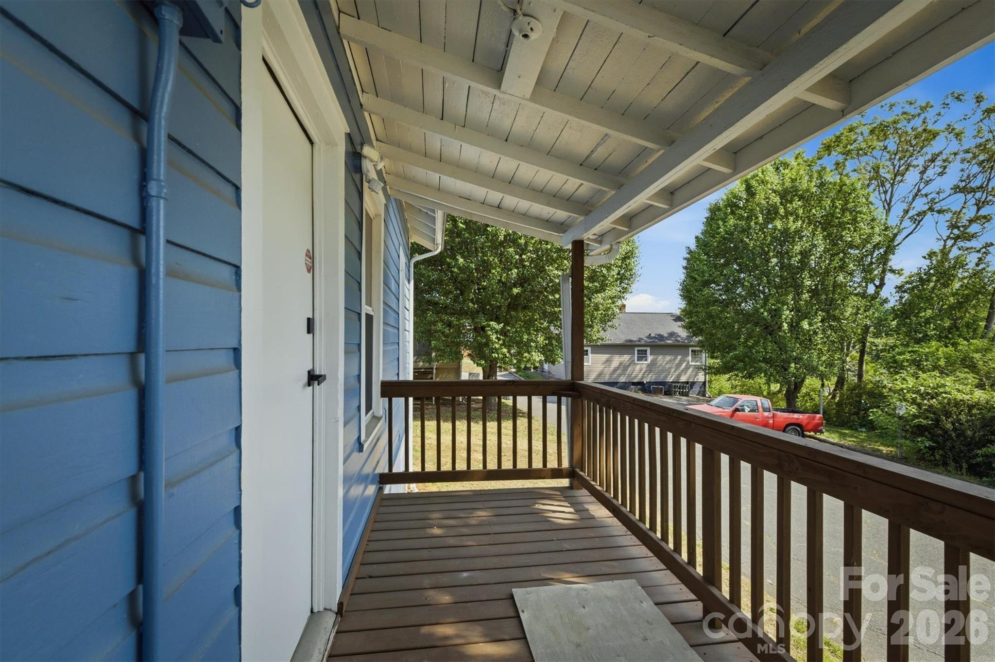 408 S Green Street Property Photo 6