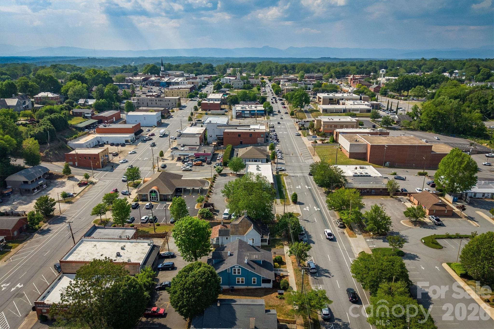 408 S Green Street Property Photo 15
