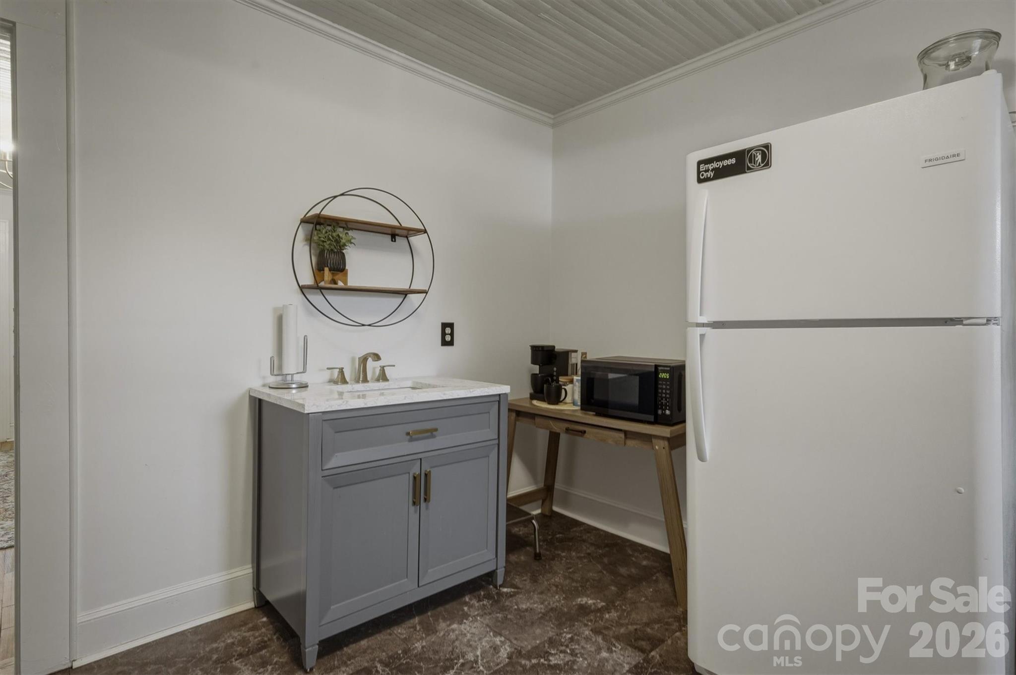408 S Green Street Property Photo 28