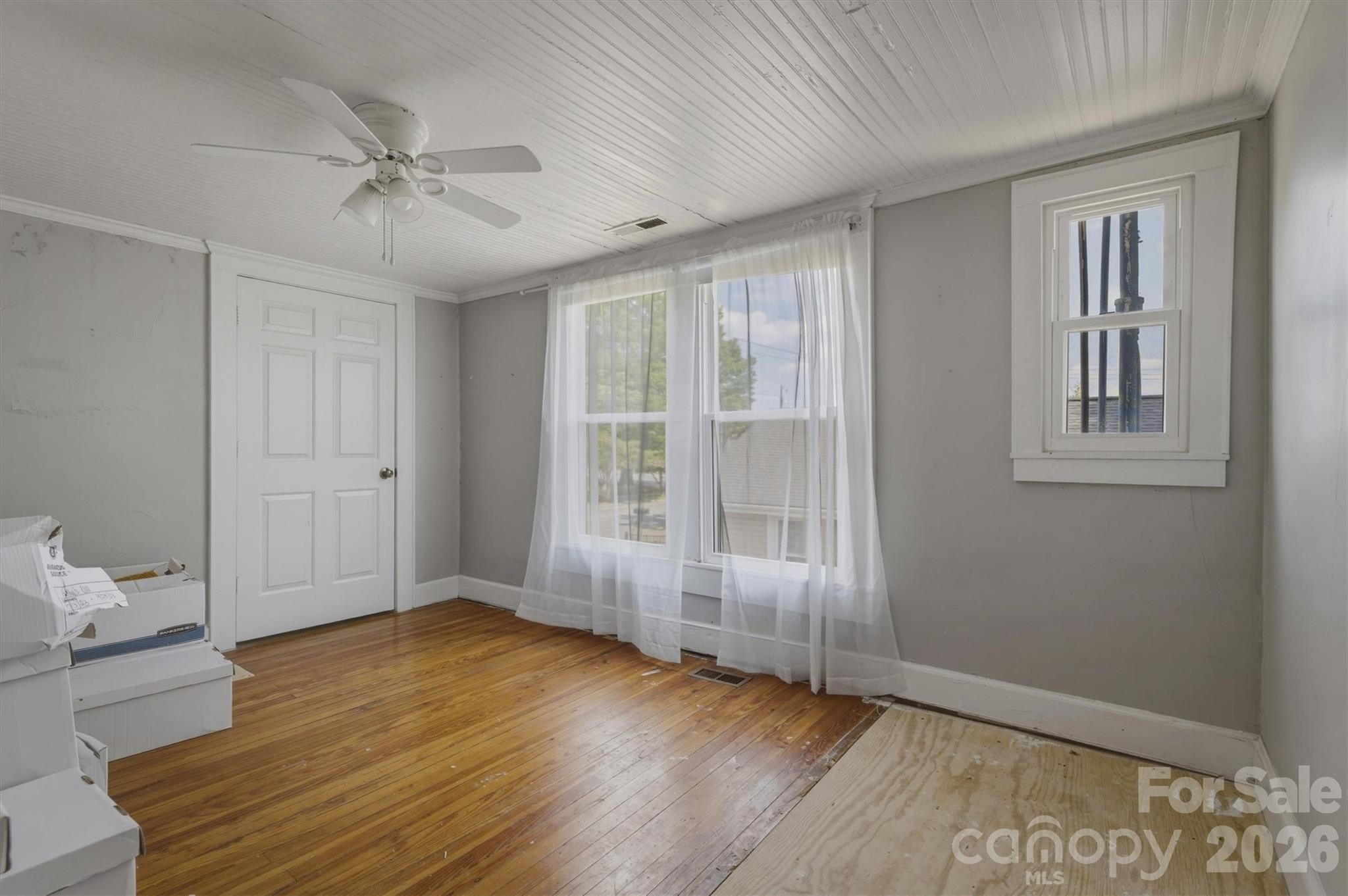 408 S Green Street Property Photo 38