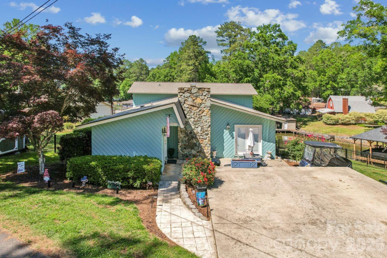 49571 Blackberry Road Property Photo 6
