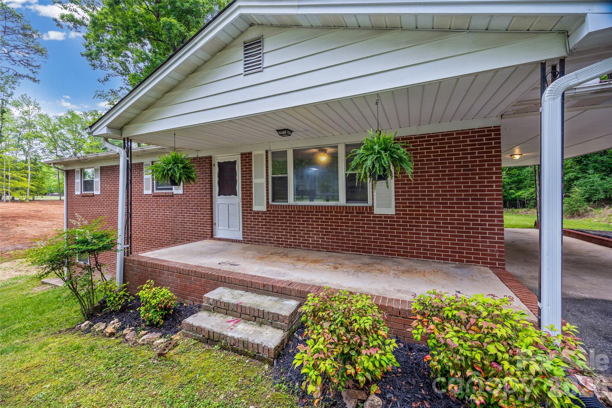 2380 Dixon Road Property Photo 1