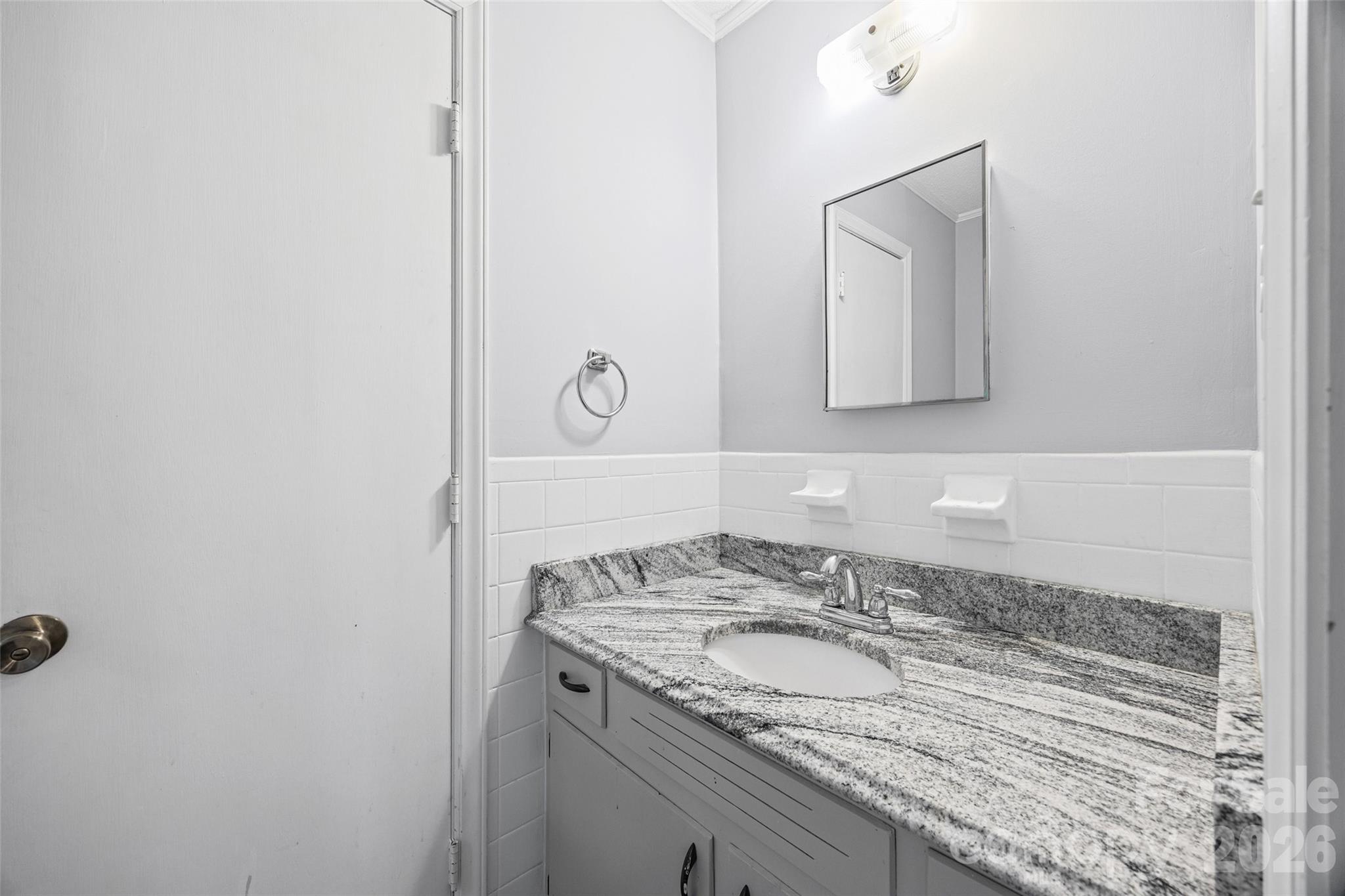 2380 Dixon Road Property Photo 12