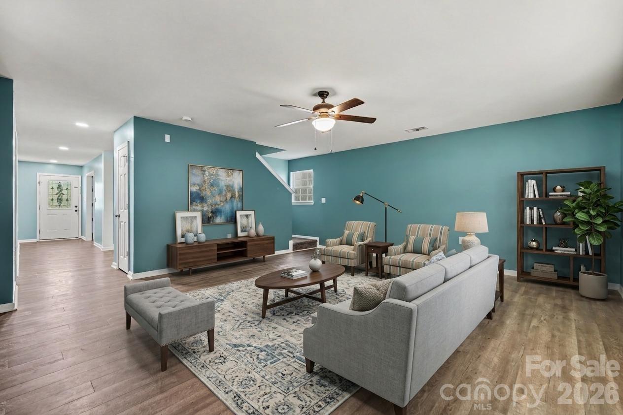 2301 Reid Pointe Avenue Property Photo 2