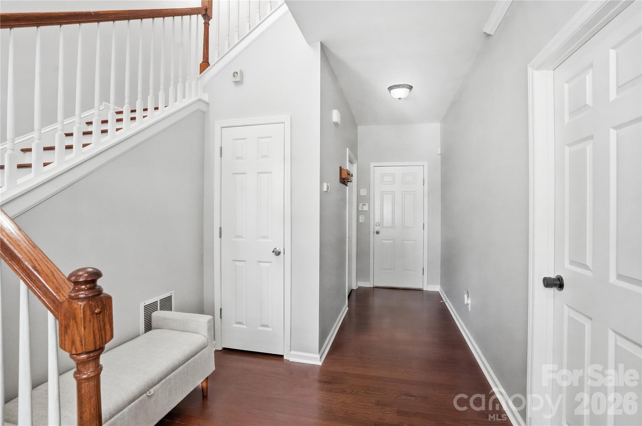 9417 Kings Parade Boulevard Property Photo 4