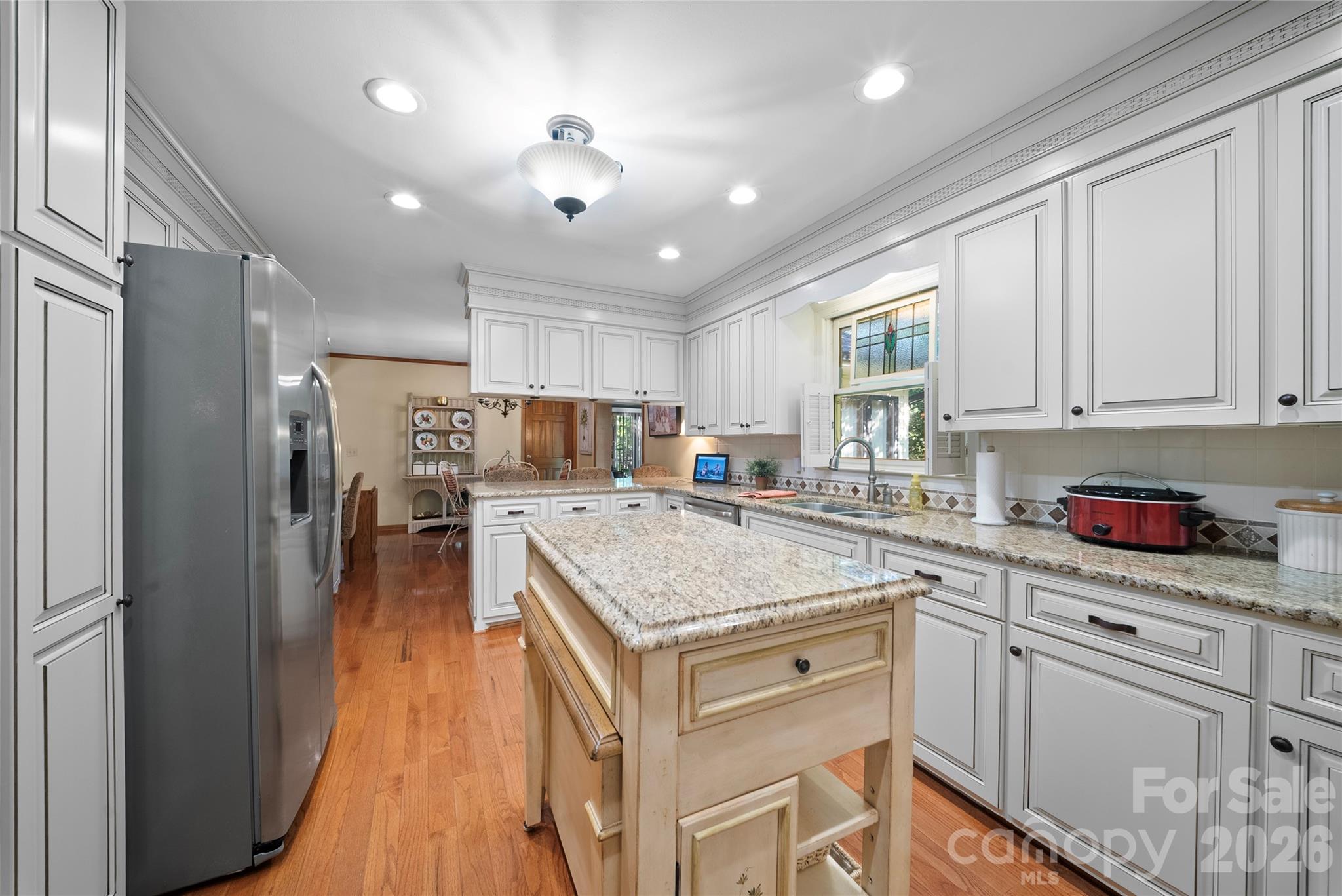 27211 Hedge Road Property Photo 5
