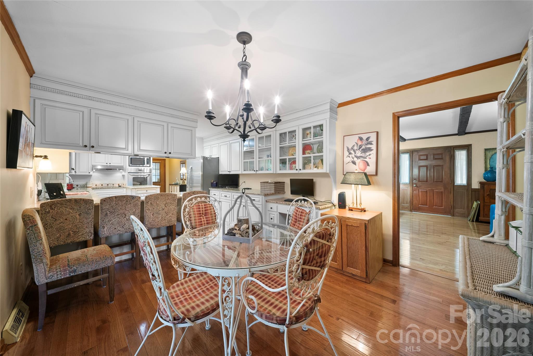 27211 Hedge Road Property Photo 8