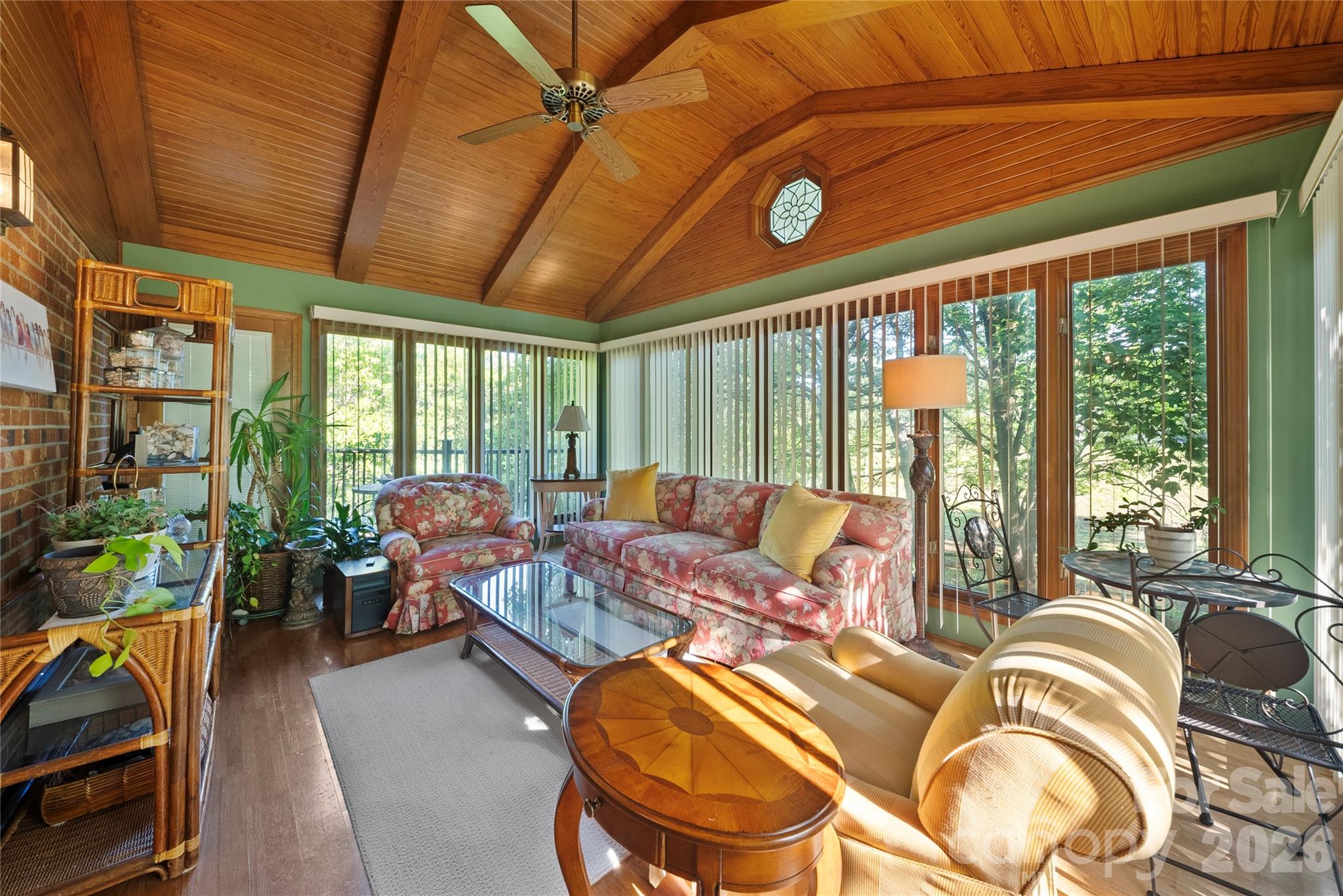 27211 Hedge Road Property Photo 10