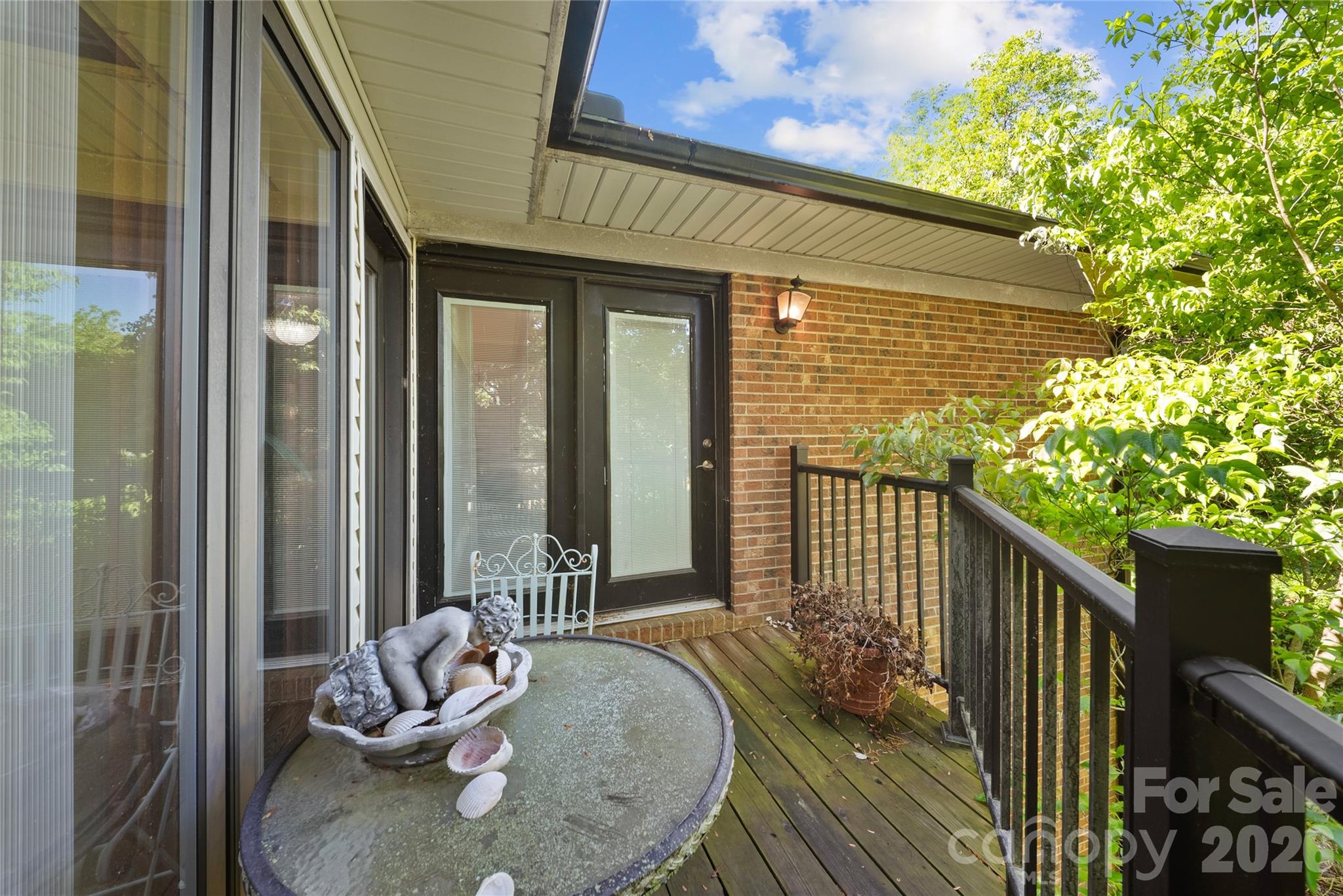 27211 Hedge Road Property Photo 13