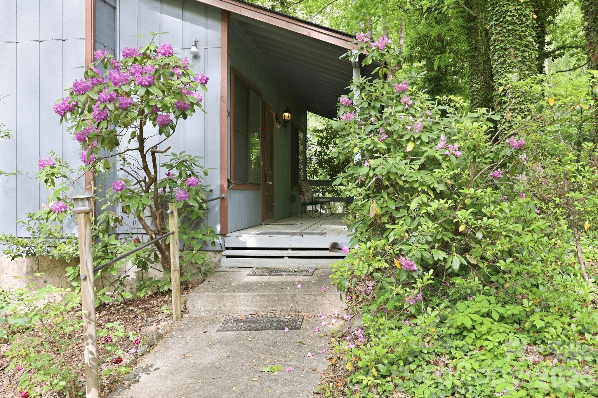 50 Gail Drive Property Photo 2