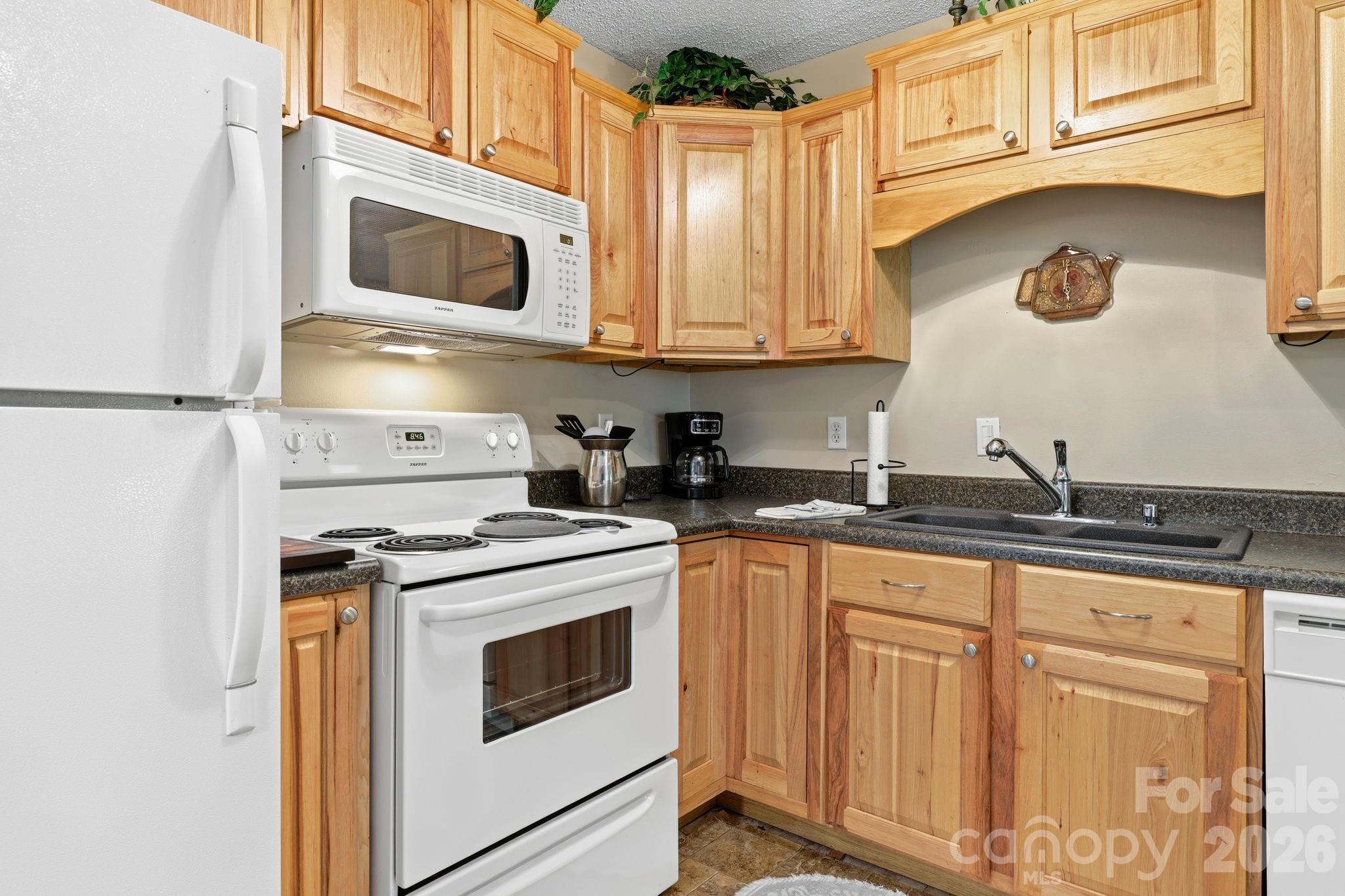 50 Gail Drive Property Photo 12