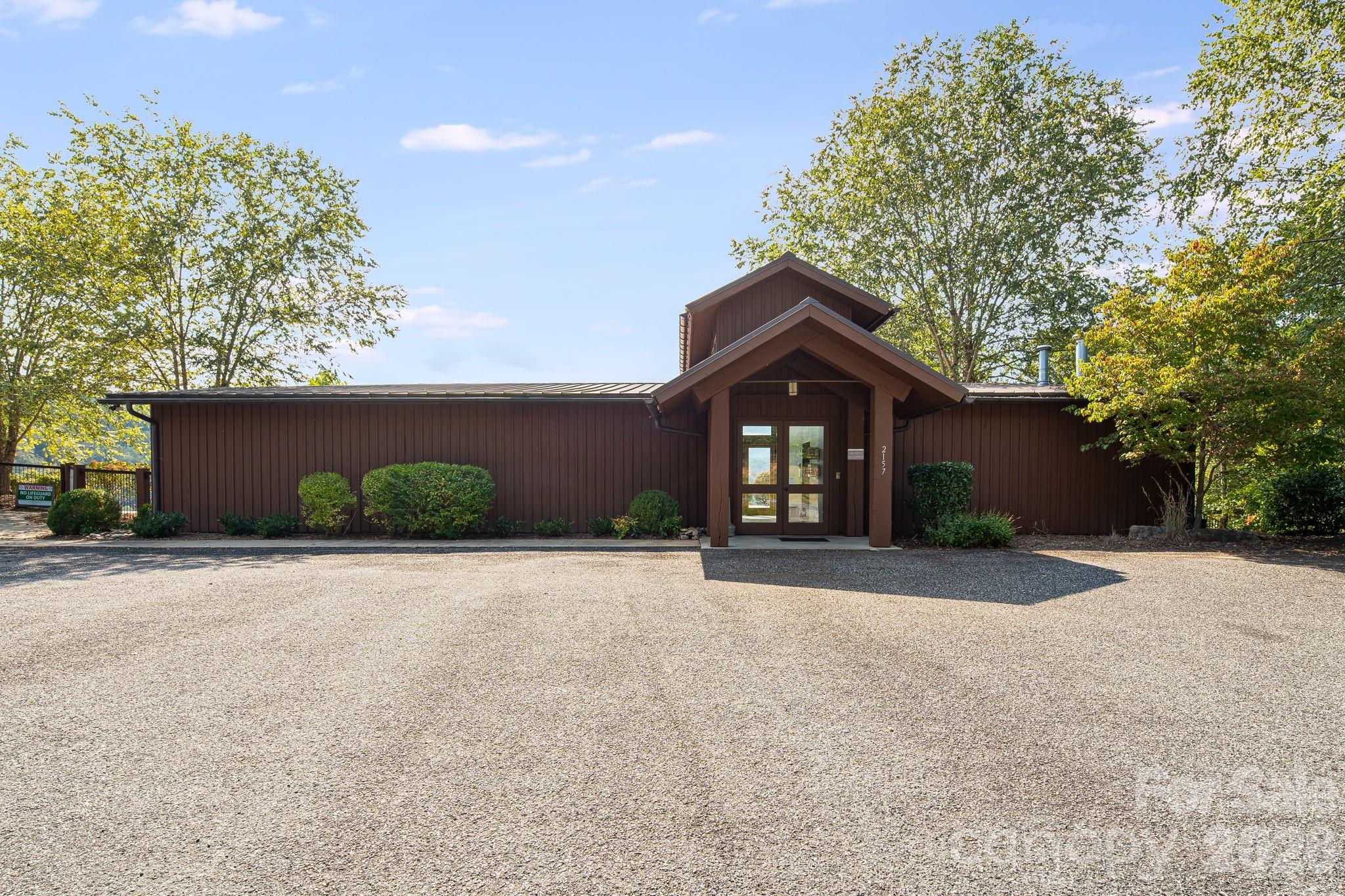 76 Dancing Wind Lane Property Photo 3