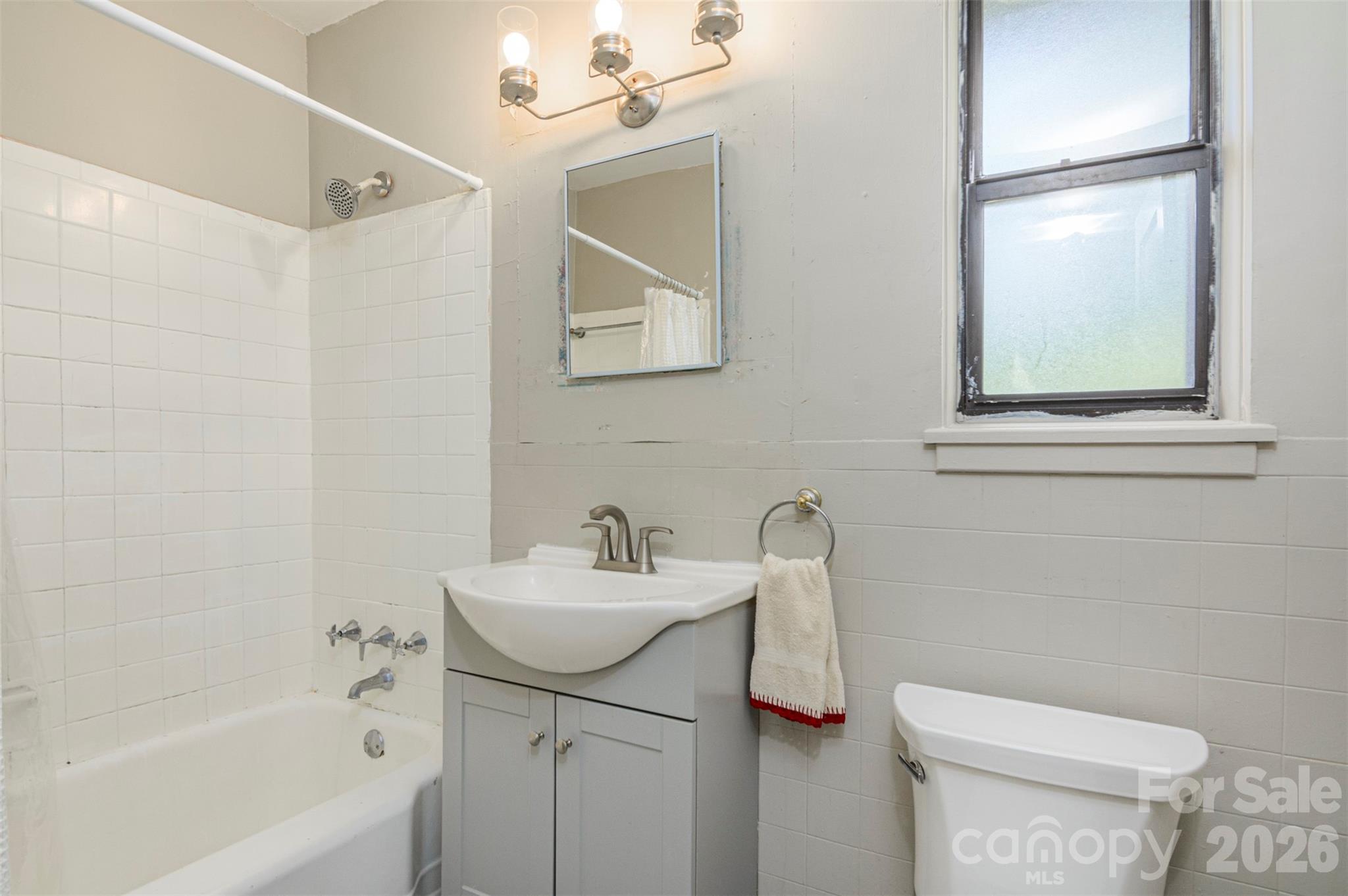 615 Biltmore Avenue Property Photo 11