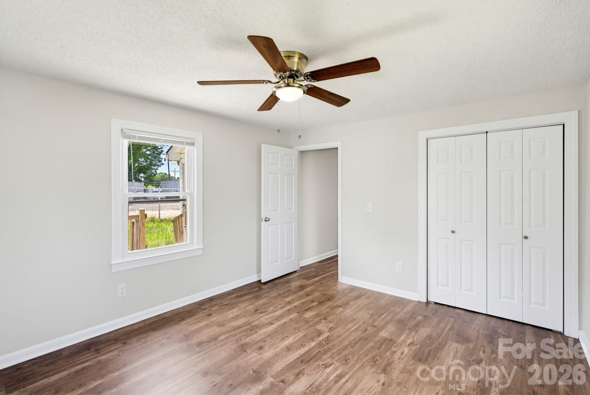 1627 Warren Avenue Property Photo 16