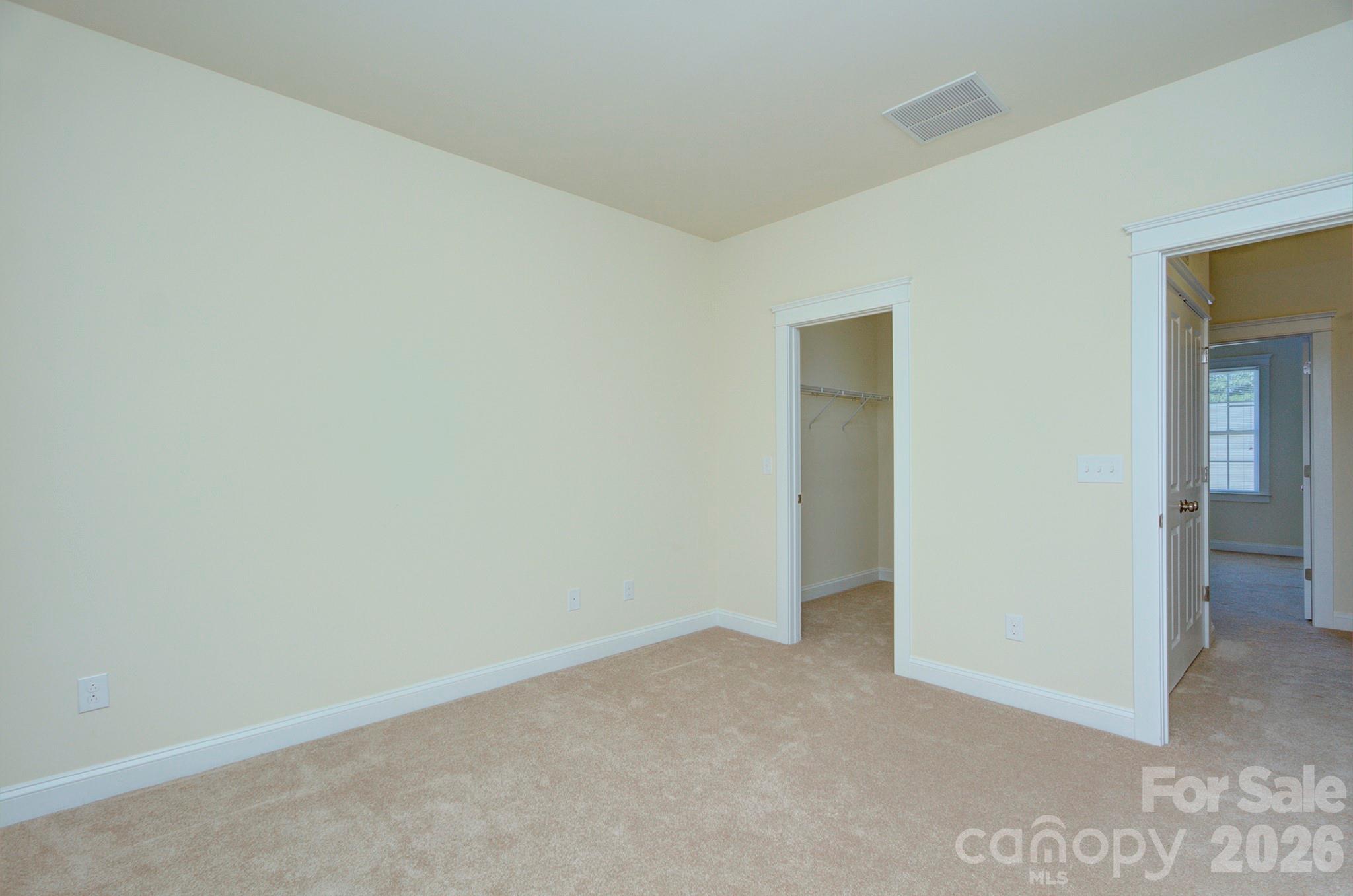 1023 White Point Drive Property Photo 12