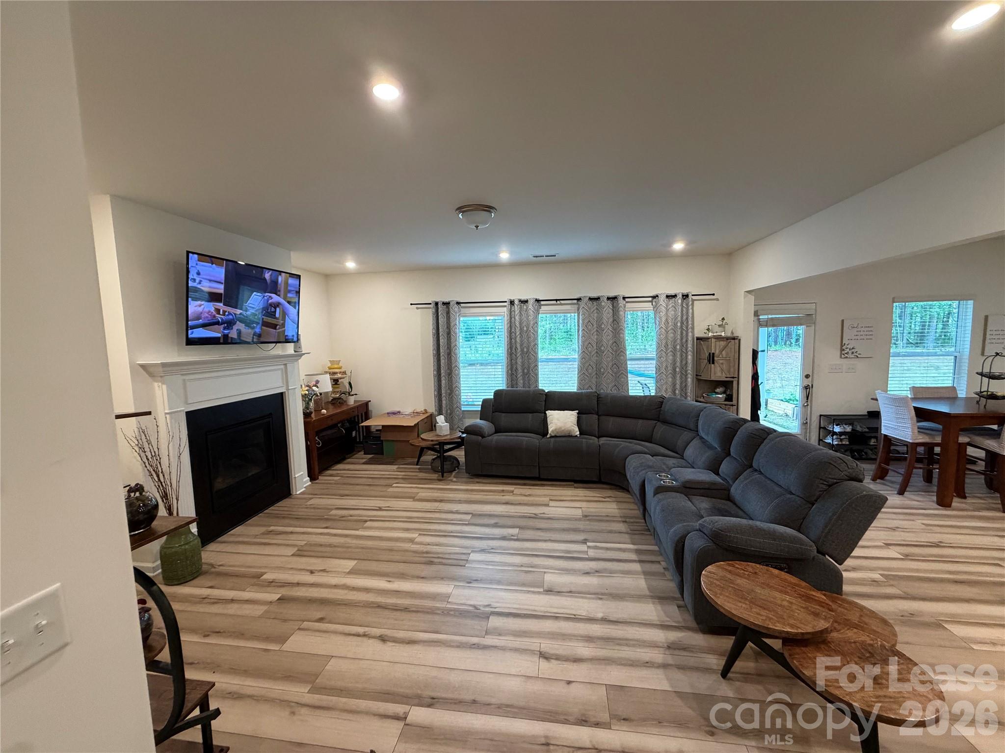 4680 Courtney Creek Property Photo 4