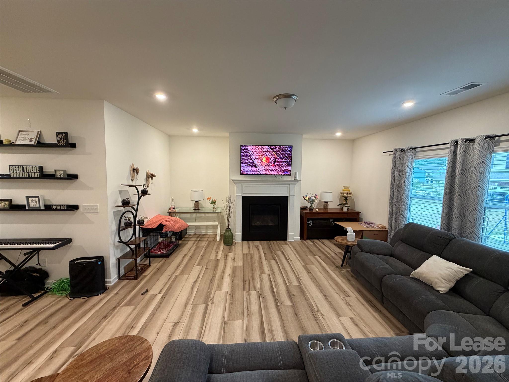 4680 Courtney Creek Property Photo 5