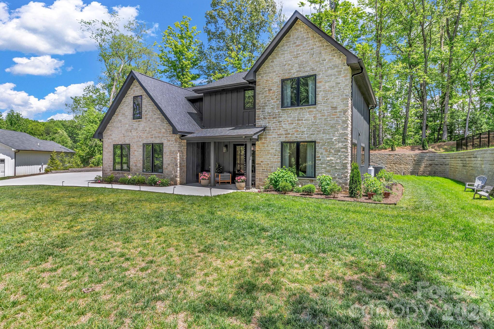 108 Poplar Green Way Property Photo 1