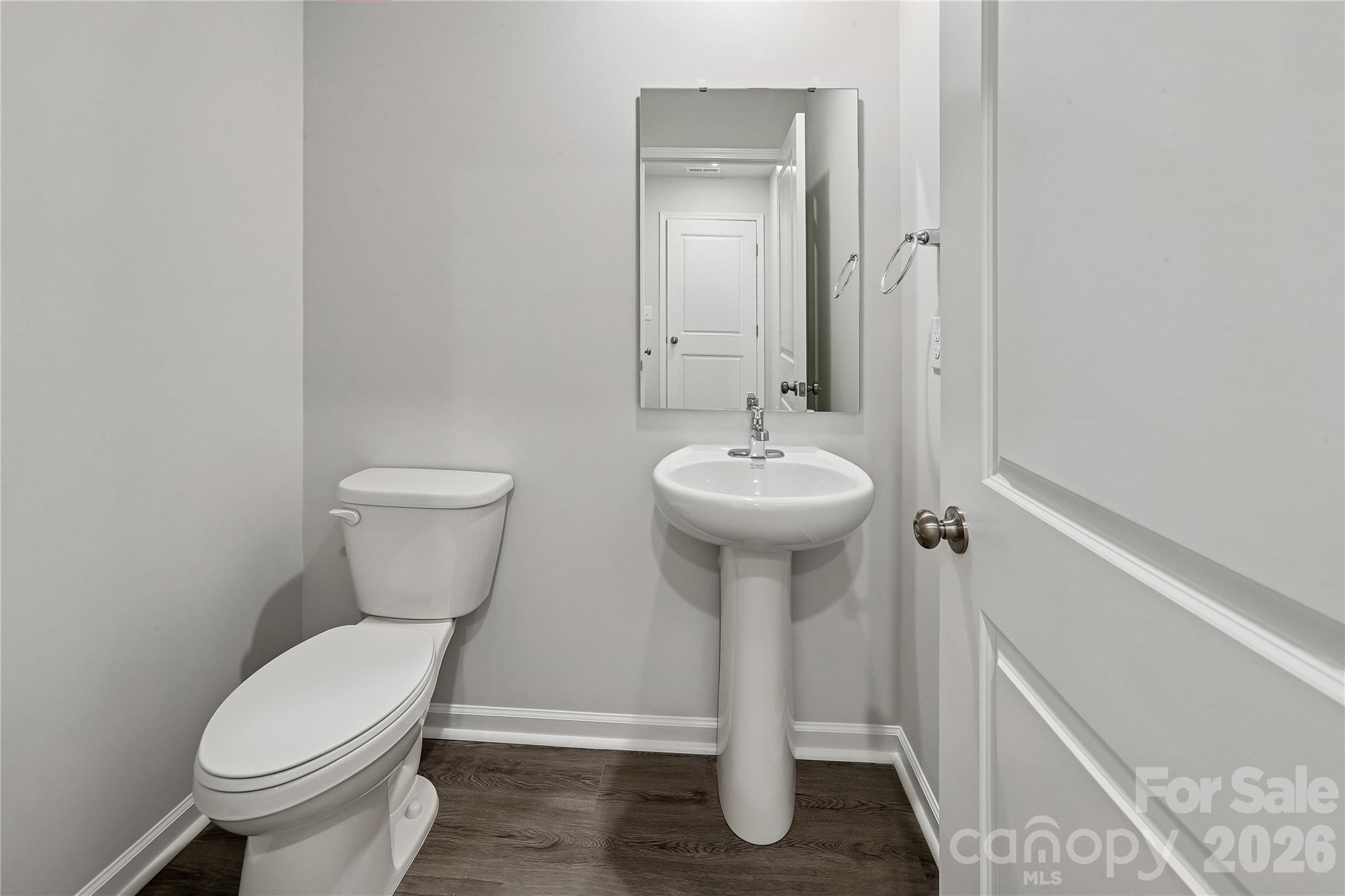 532 Bond Street Property Photo 8