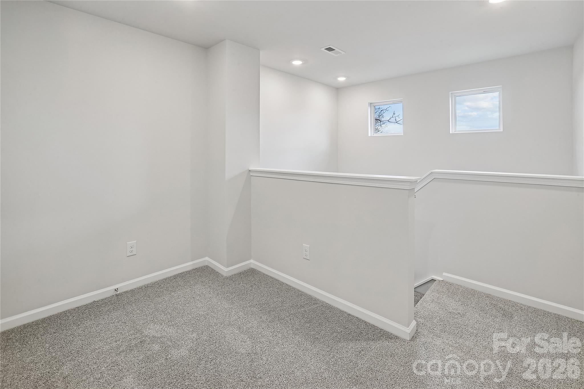 532 Bond Street Property Photo 9