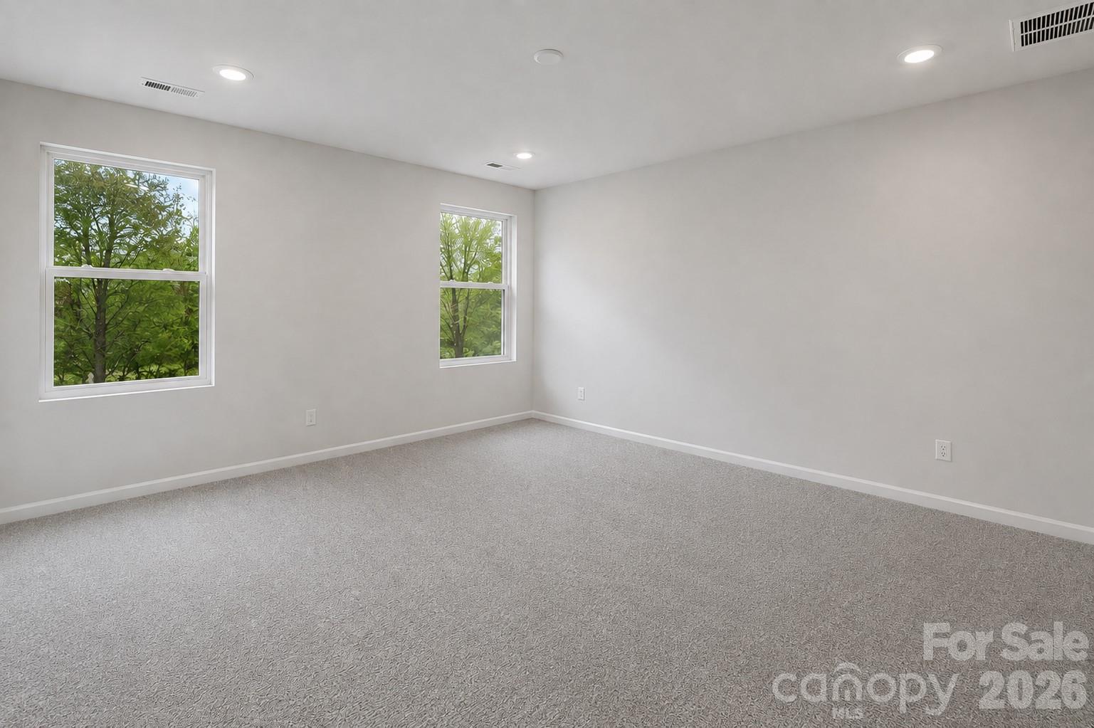 532 Bond Street Property Photo 12