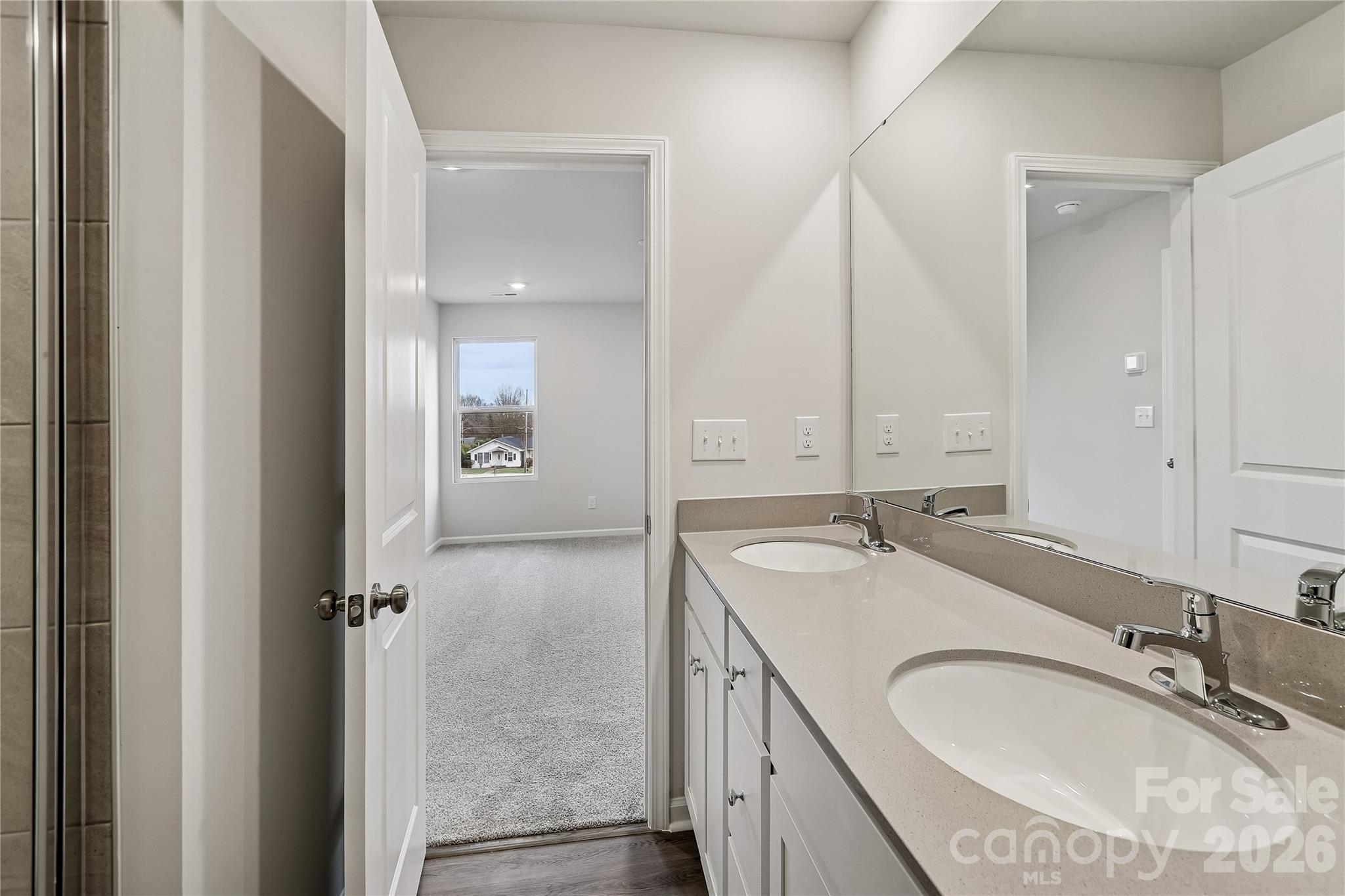 532 Bond Street Property Photo 16