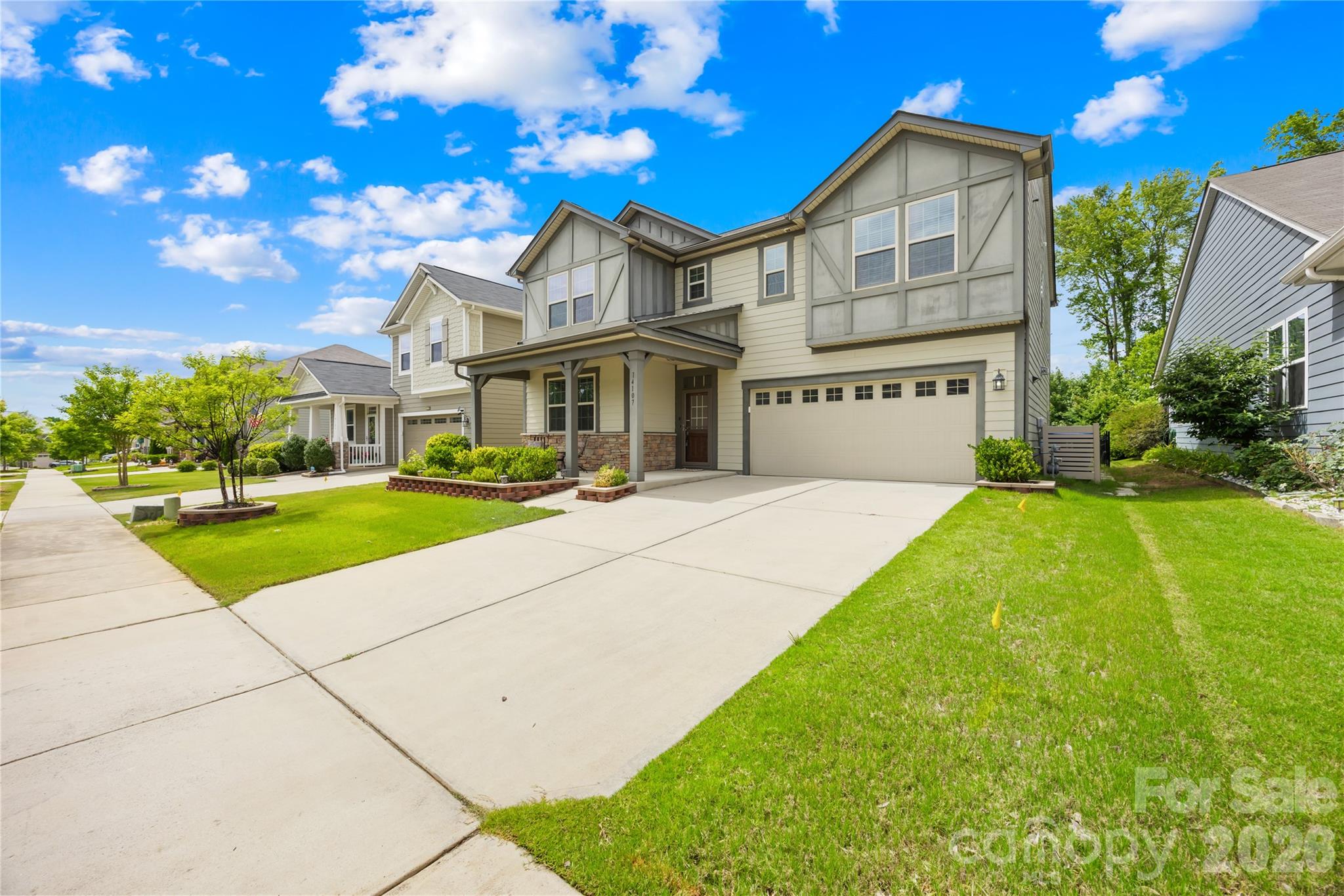 14107 Magnolia Walk Drive Property Photo 9
